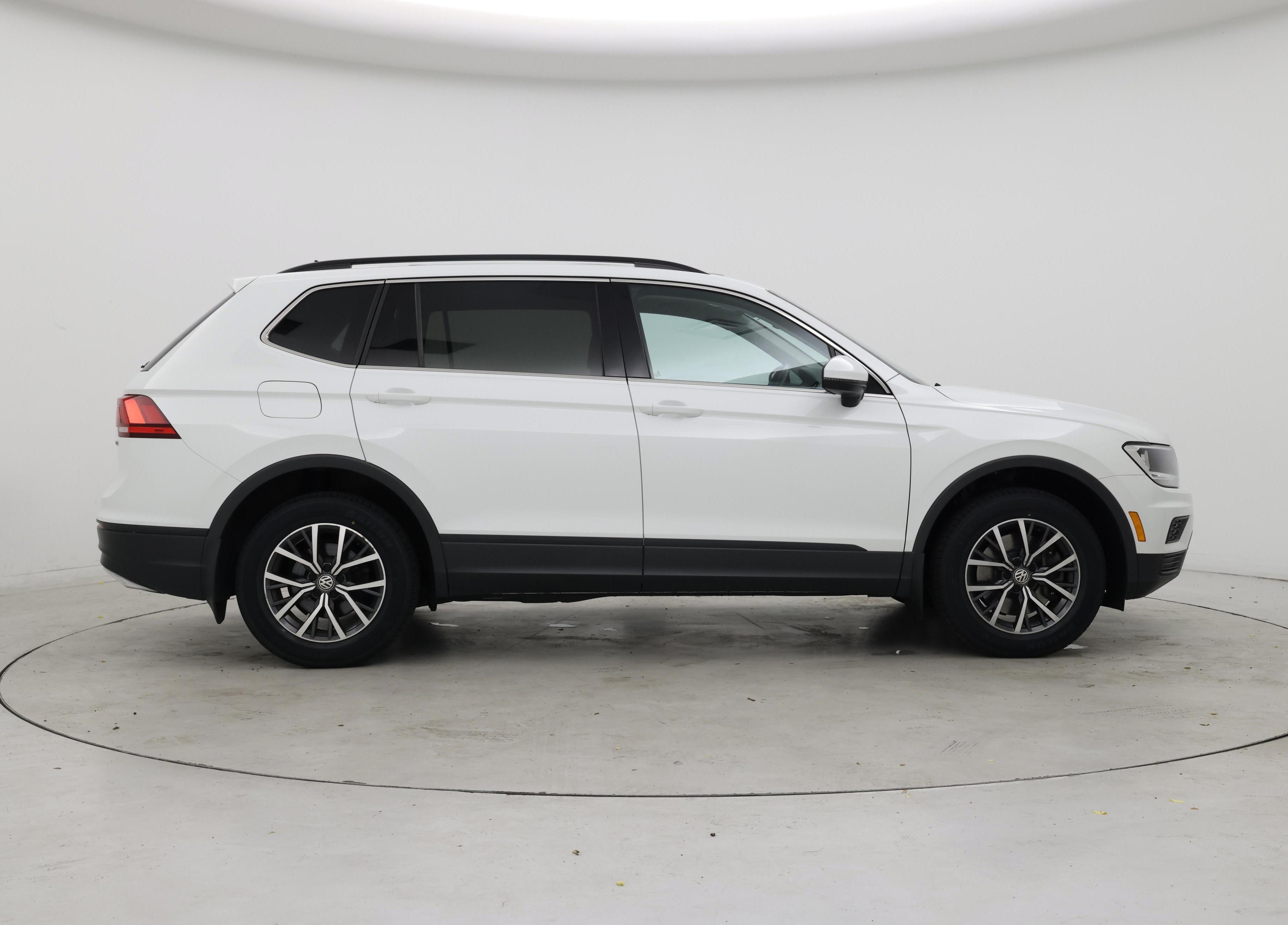 Thumbnail: 2019 Volkswagen Tiguan - 7