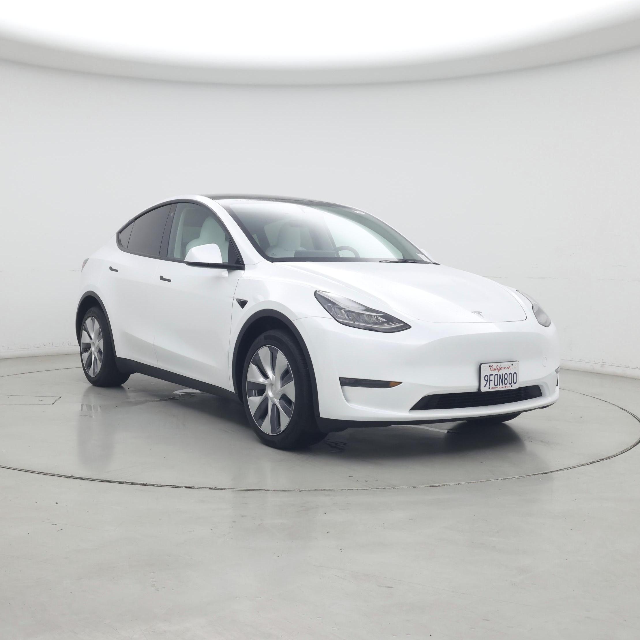 White 2023 Tesla Model Y Long Range AWD SUV / Crossover All-Wheel Drive Automatic