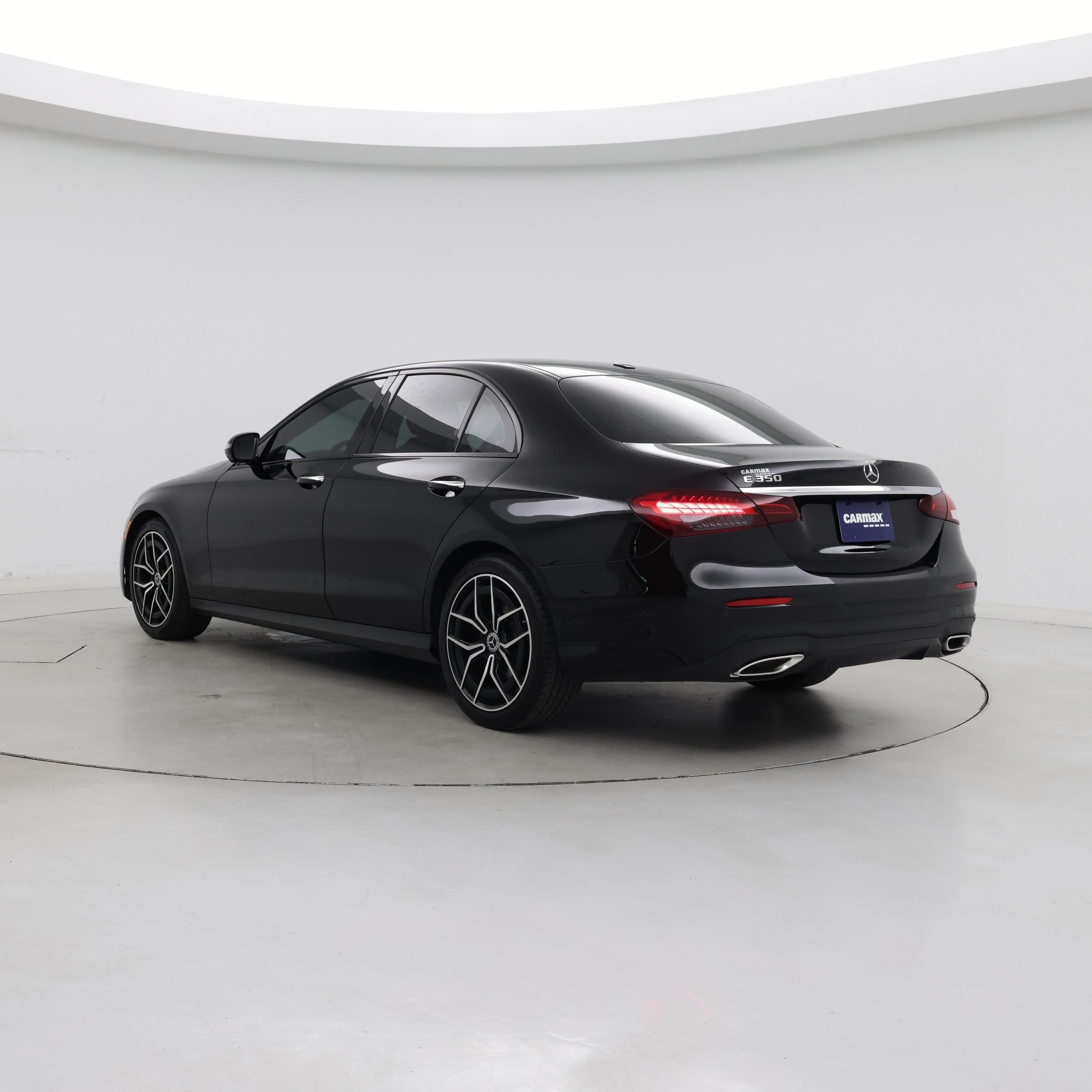 Thumbnail: 2022 Mercedes-Benz E-Class - 2