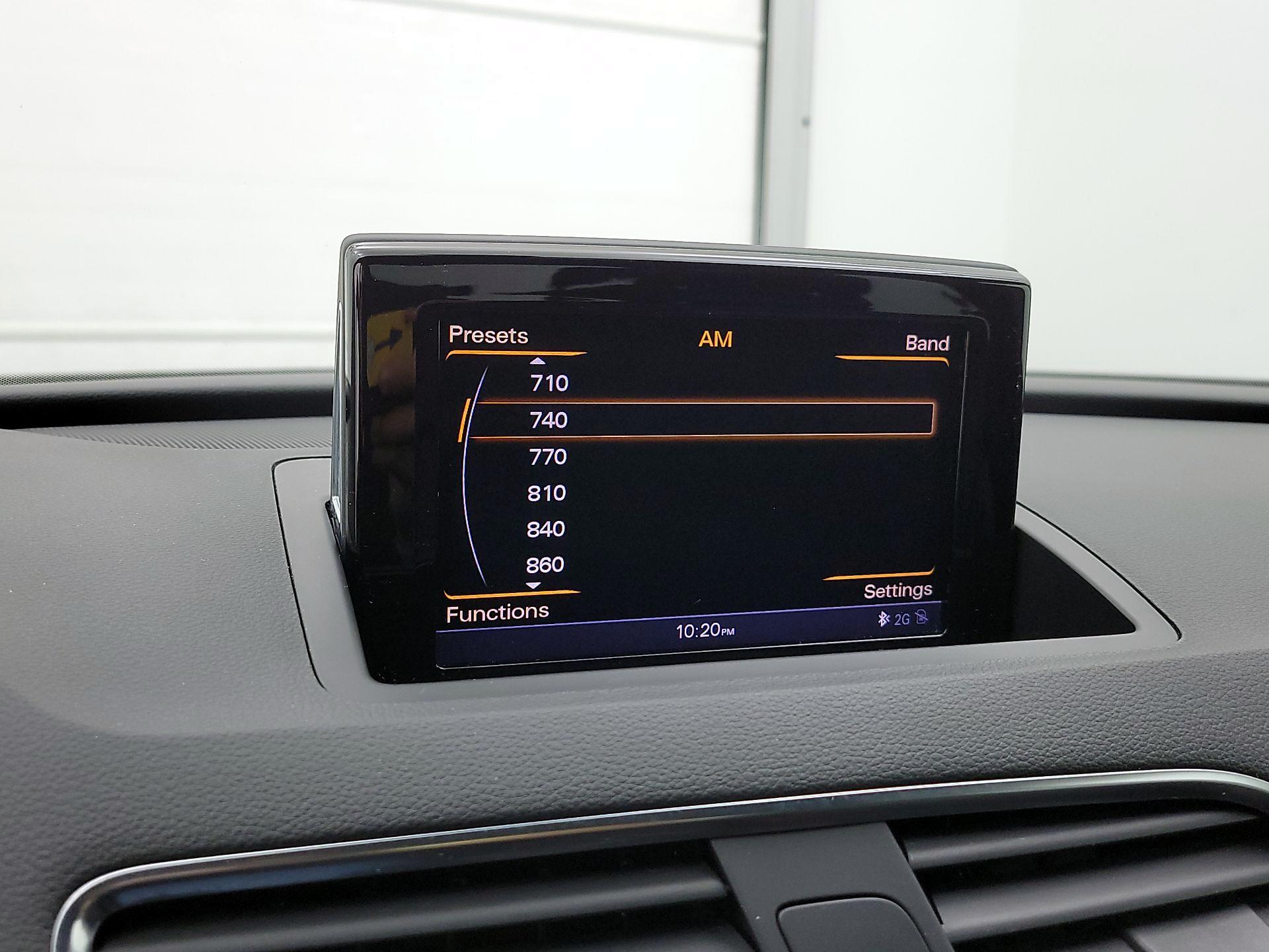 Thumbnail: 2015 Audi Q3 - 16