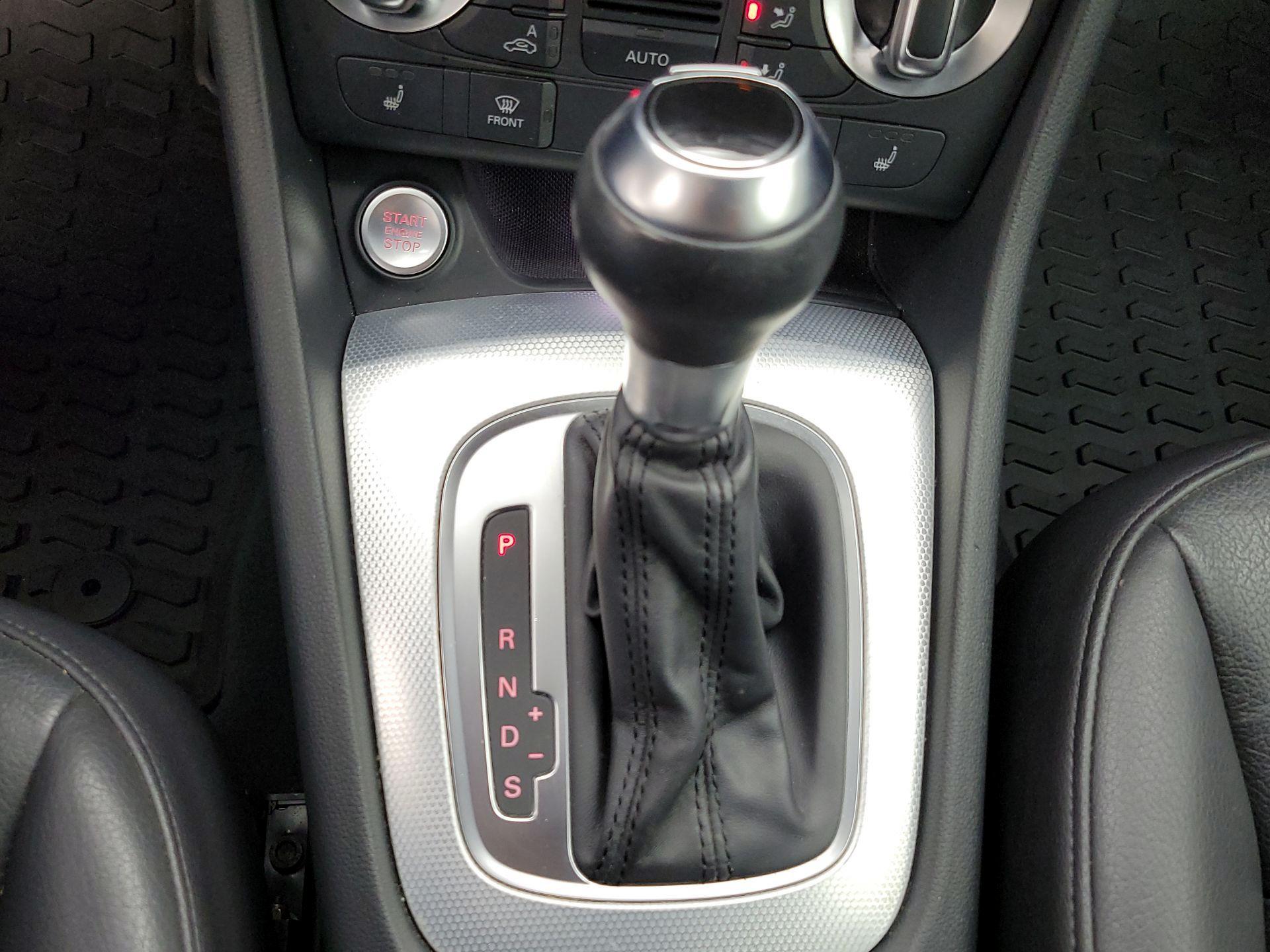 Thumbnail: 2015 Audi Q3 - 18