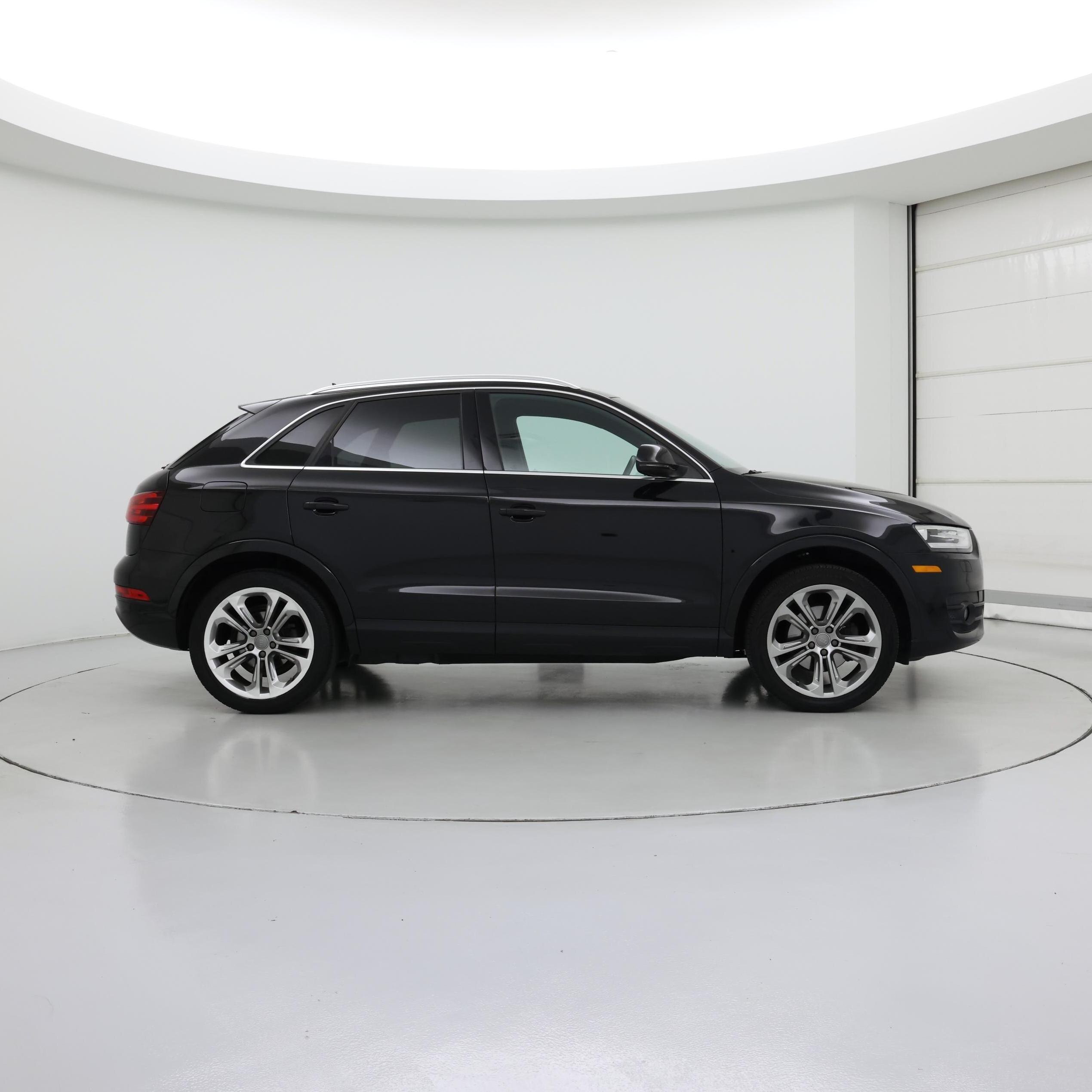 Thumbnail: 2015 Audi Q3 - 7