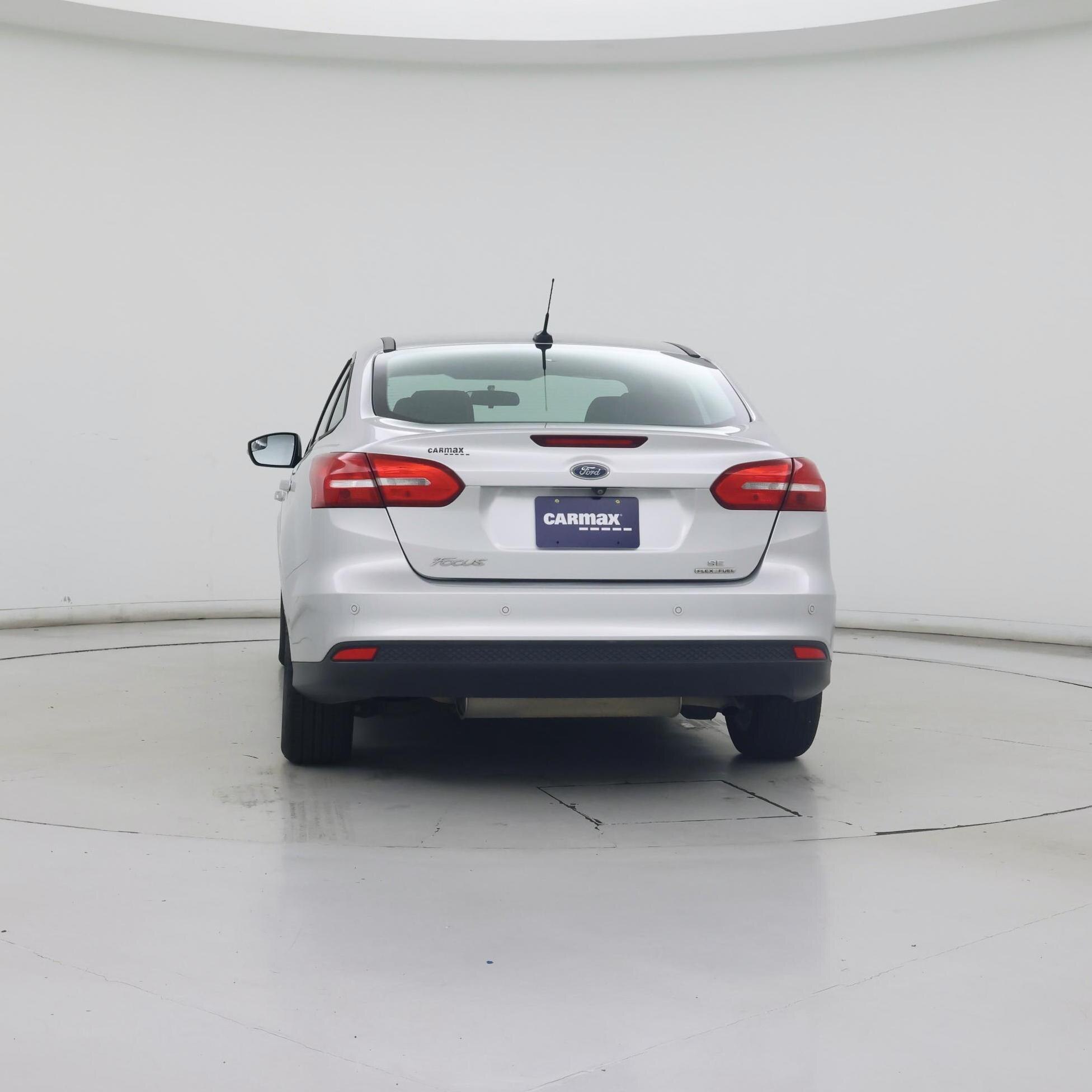 Thumbnail: 2015 Ford Focus - 6