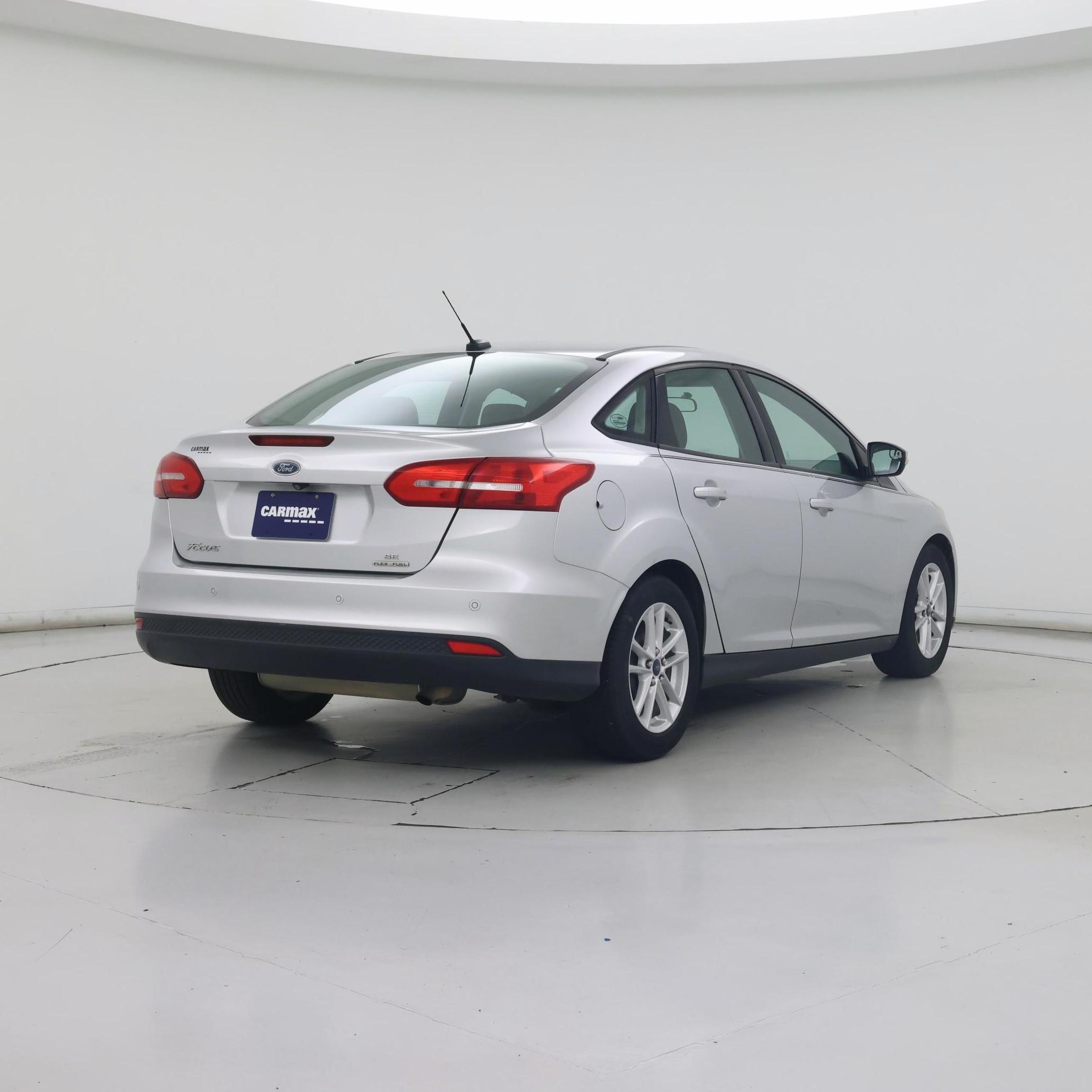 Thumbnail: 2015 Ford Focus - 8