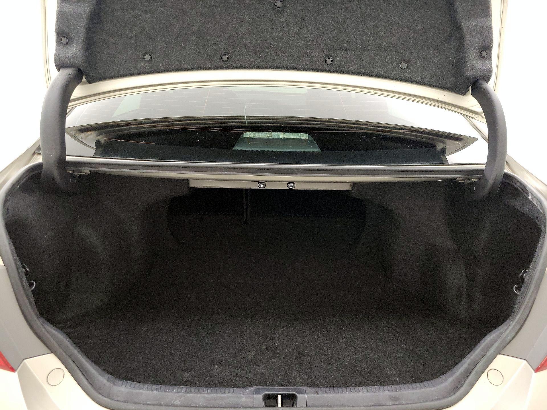 Thumbnail: 2015 Toyota Camry - 20