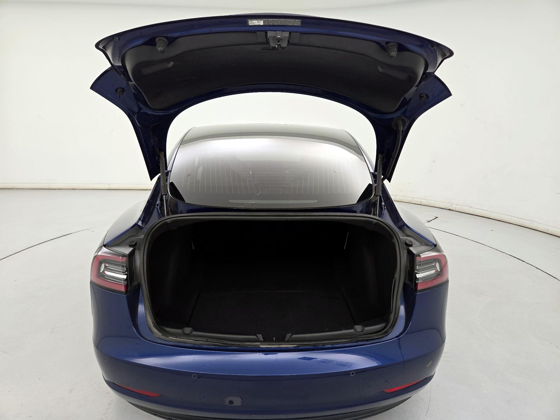 Thumbnail: 2019 Tesla Model 3 - 20