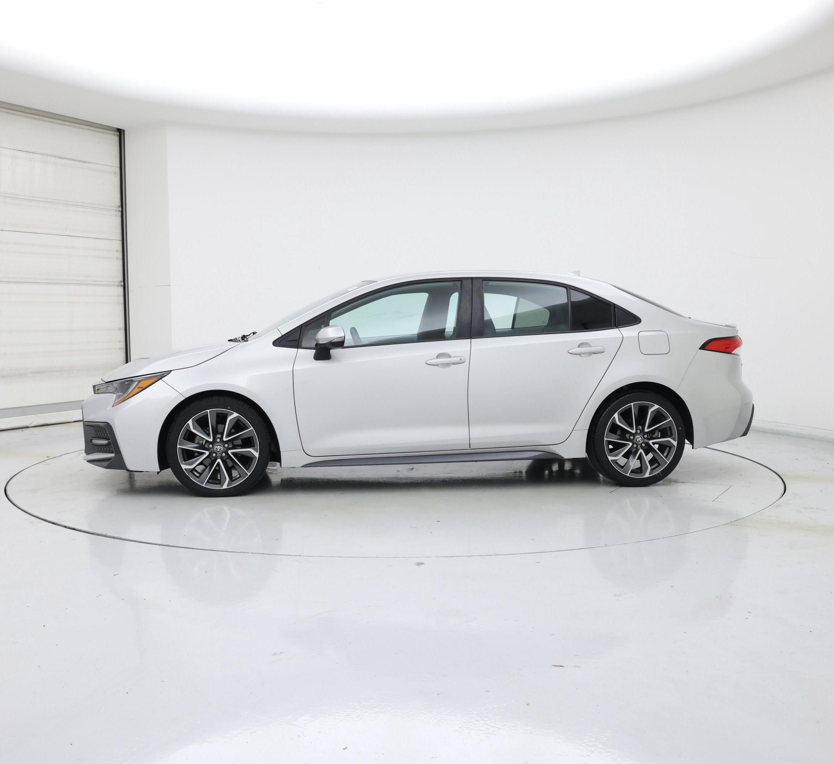 Thumbnail: 2021 Toyota Corolla - 3
