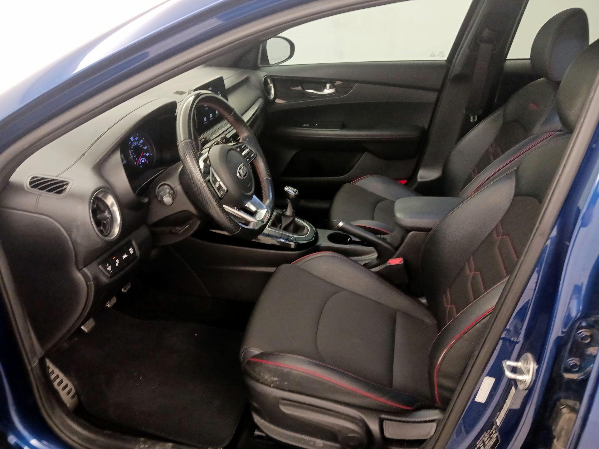 Thumbnail: 2021 Kia Forte - 11
