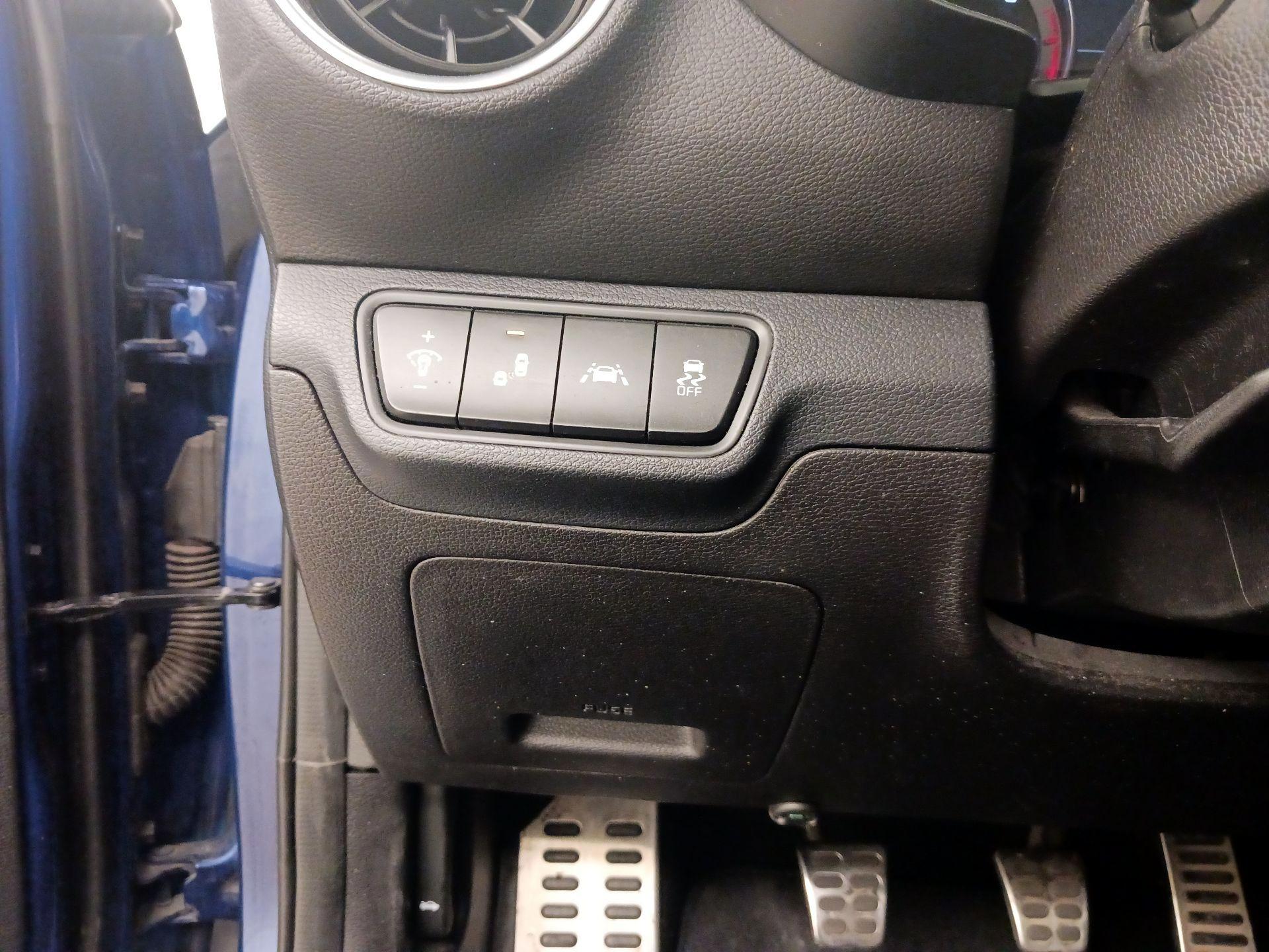 Thumbnail: 2021 Kia Forte - 13