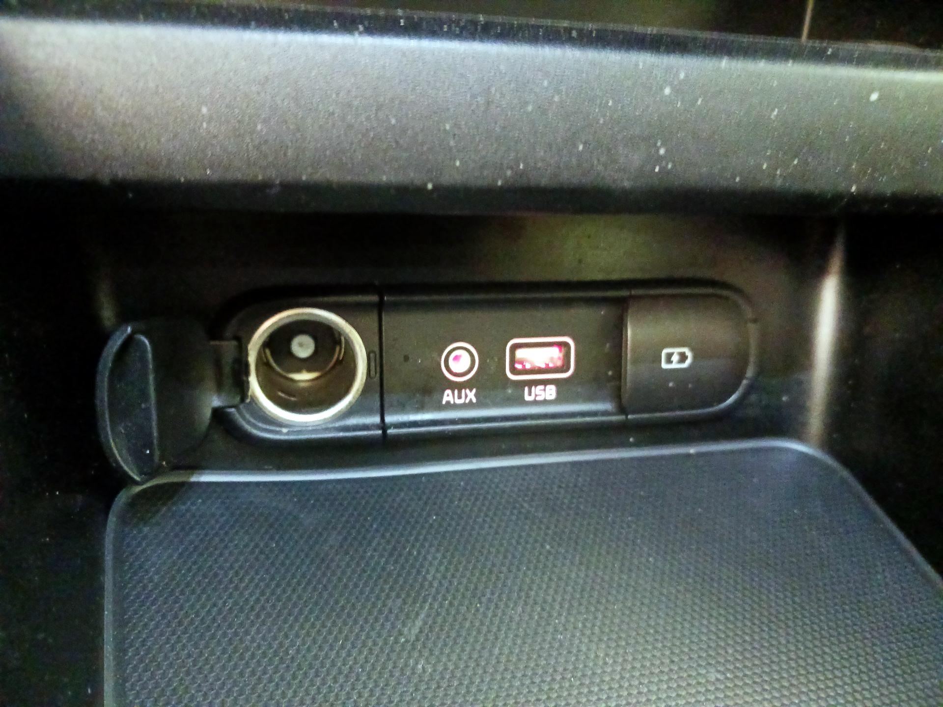 Thumbnail: 2021 Kia Forte - 18