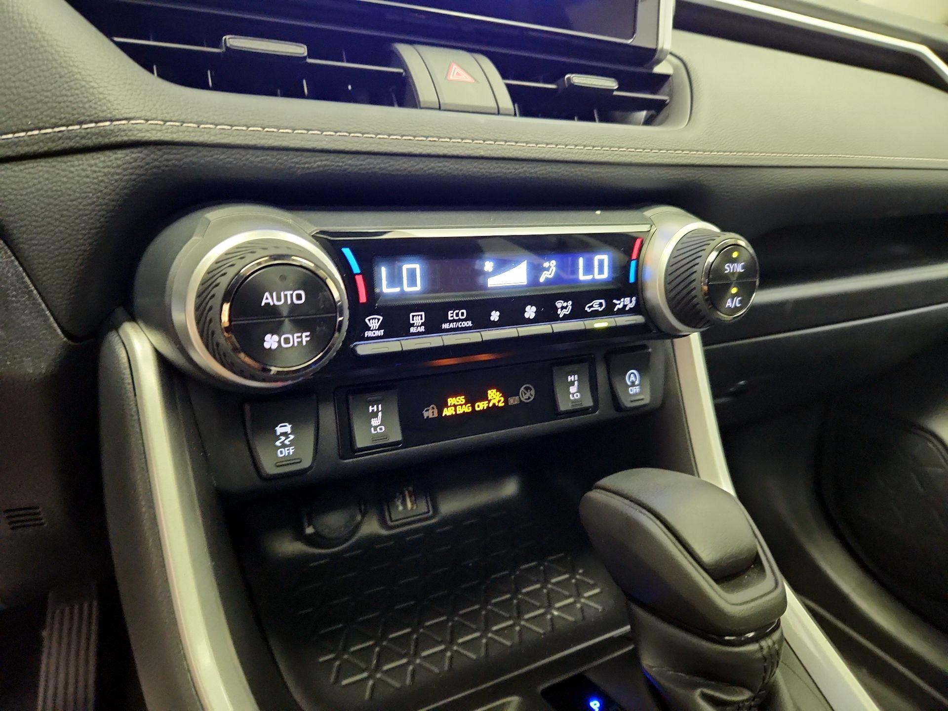 Thumbnail: 2024 Toyota RAV4 - 16