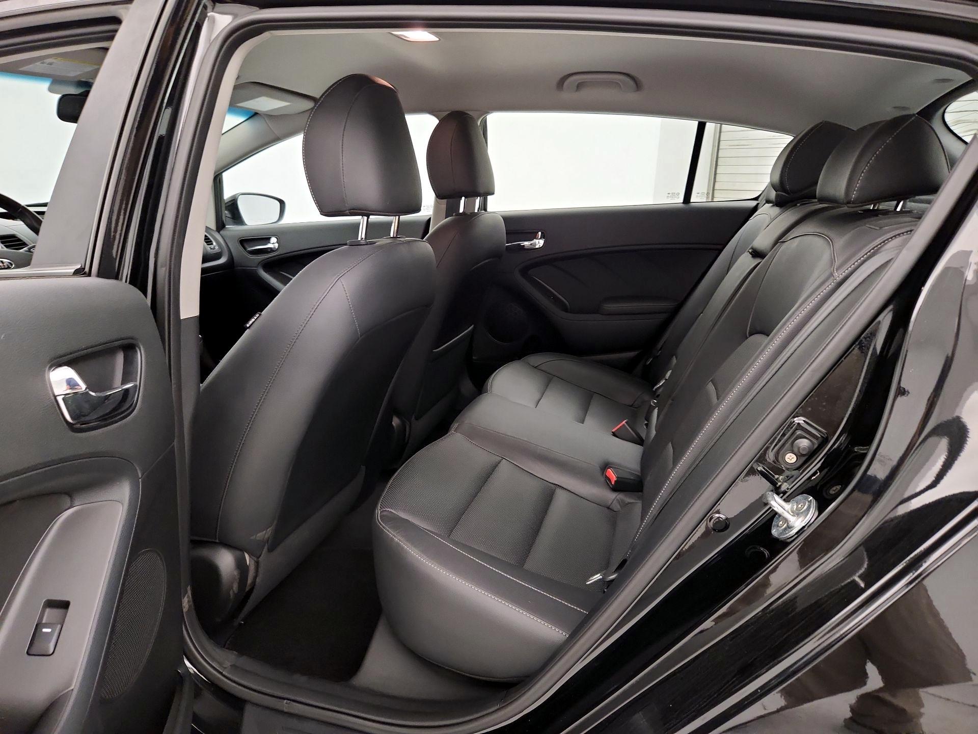Thumbnail: 2017 Kia Forte - 19