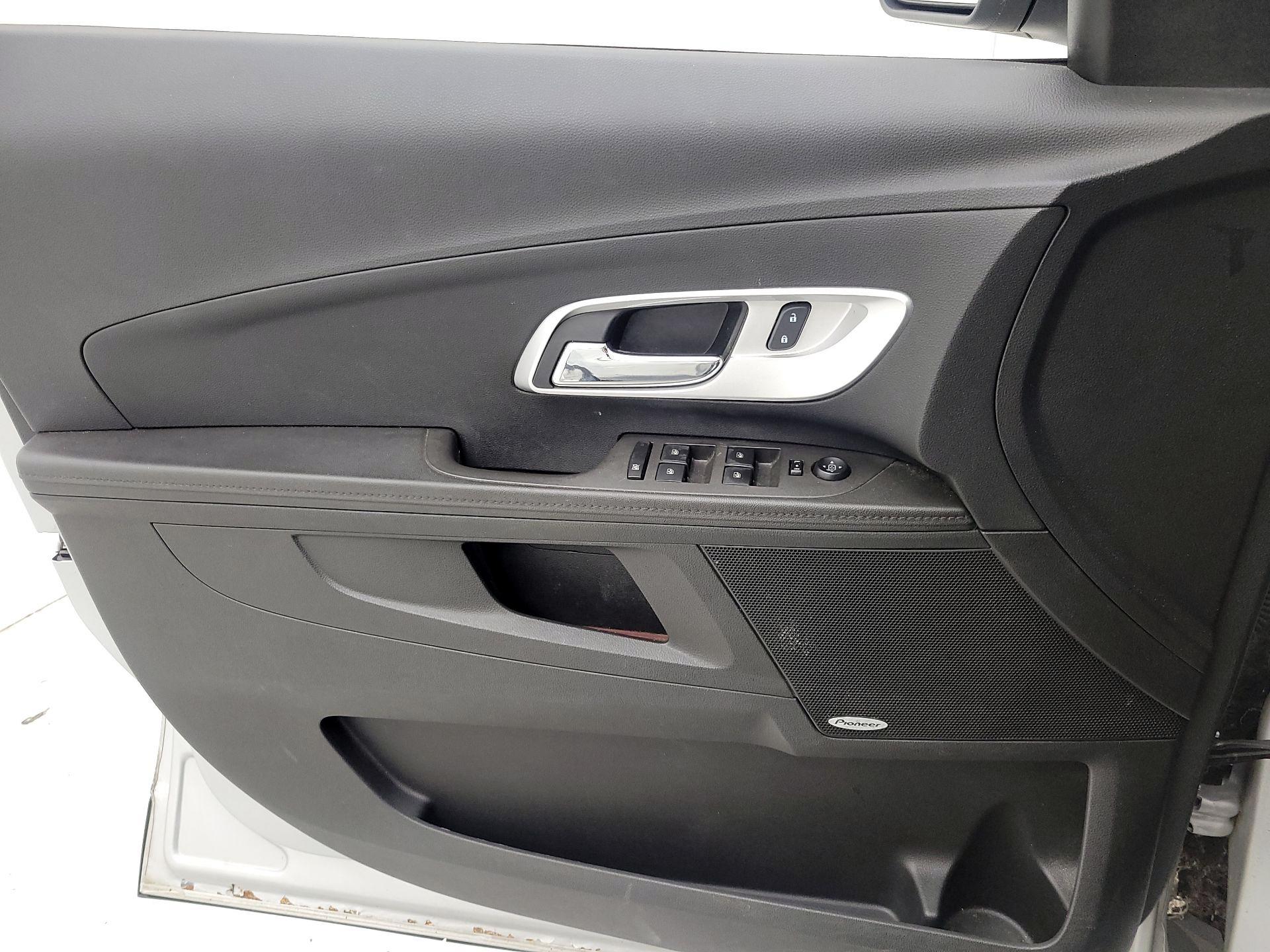 Thumbnail: 2016 Chevrolet Equinox - 12