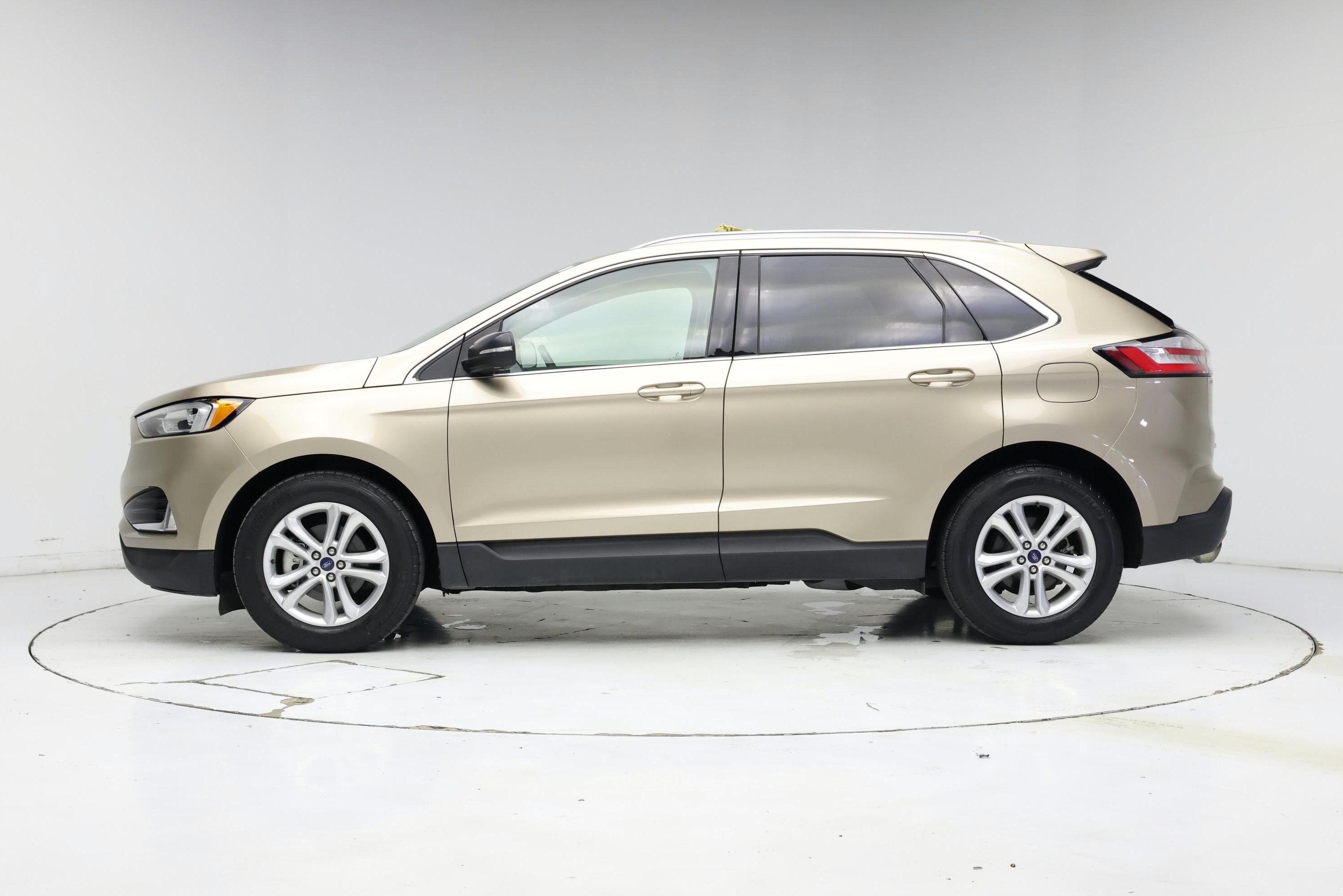 Thumbnail: 2020 Ford Edge - 3