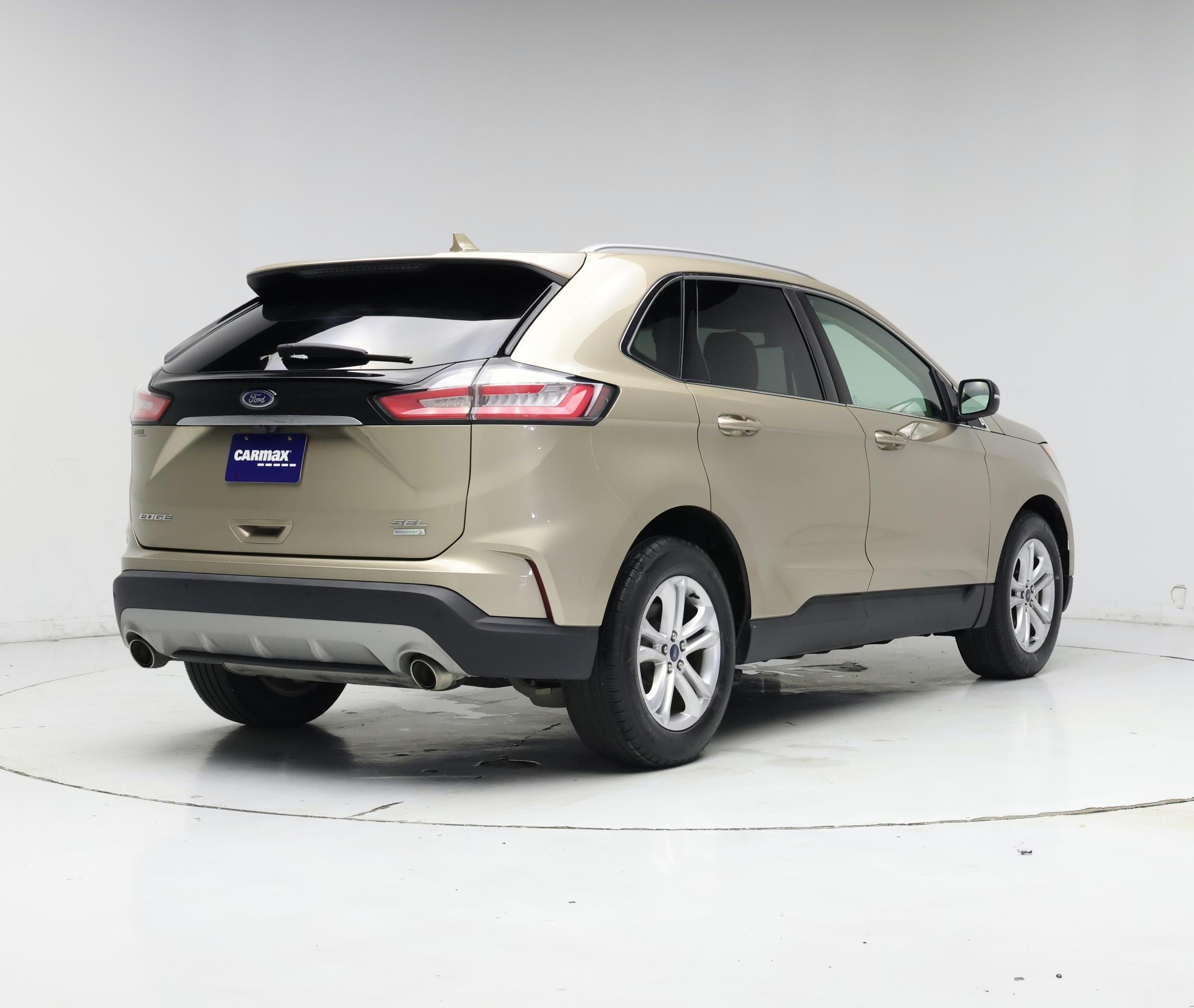 Thumbnail: 2020 Ford Edge - 8