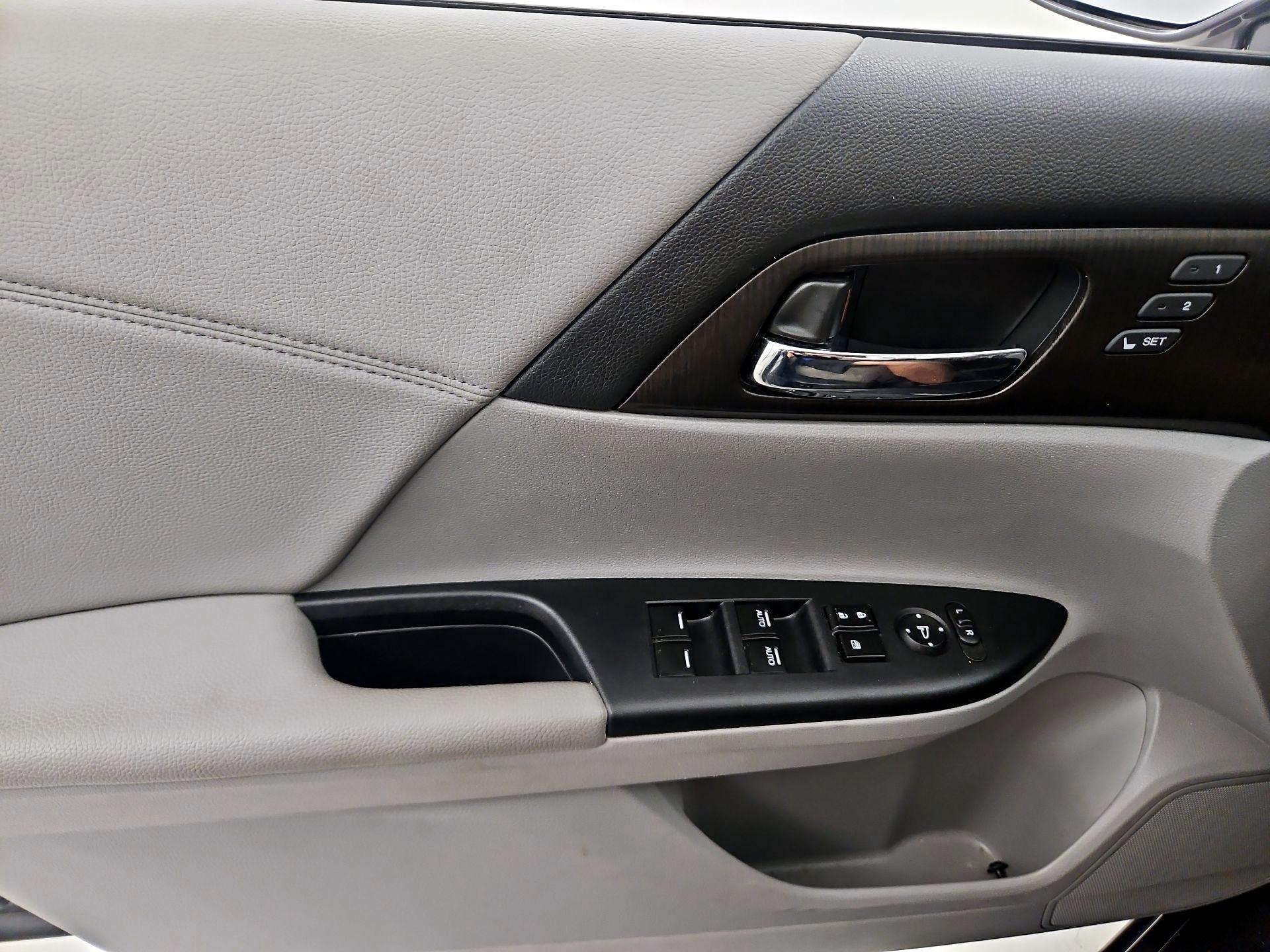 Thumbnail: 2014 Honda Accord - 12