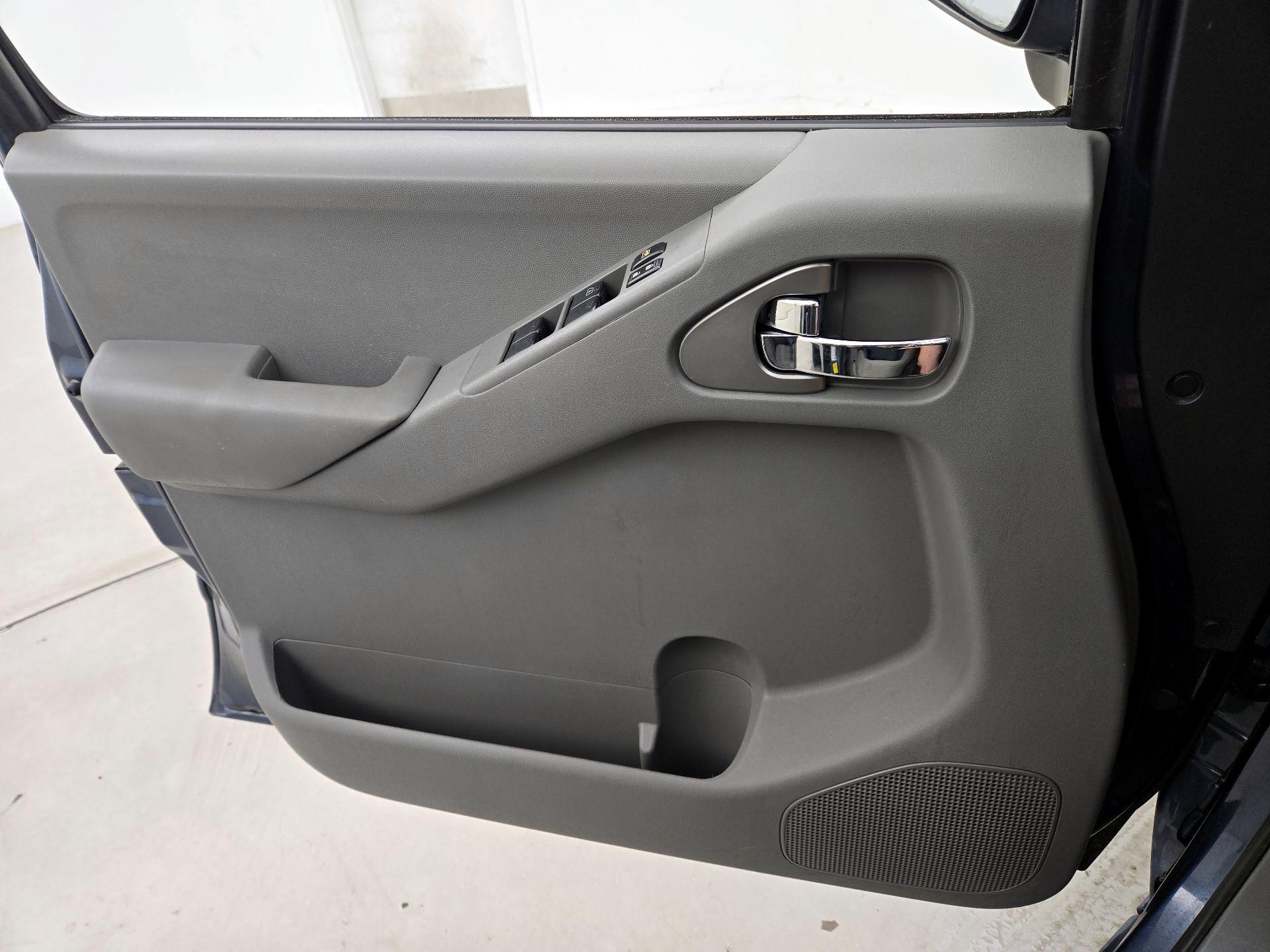 Thumbnail: 2014 Nissan Frontier - 12