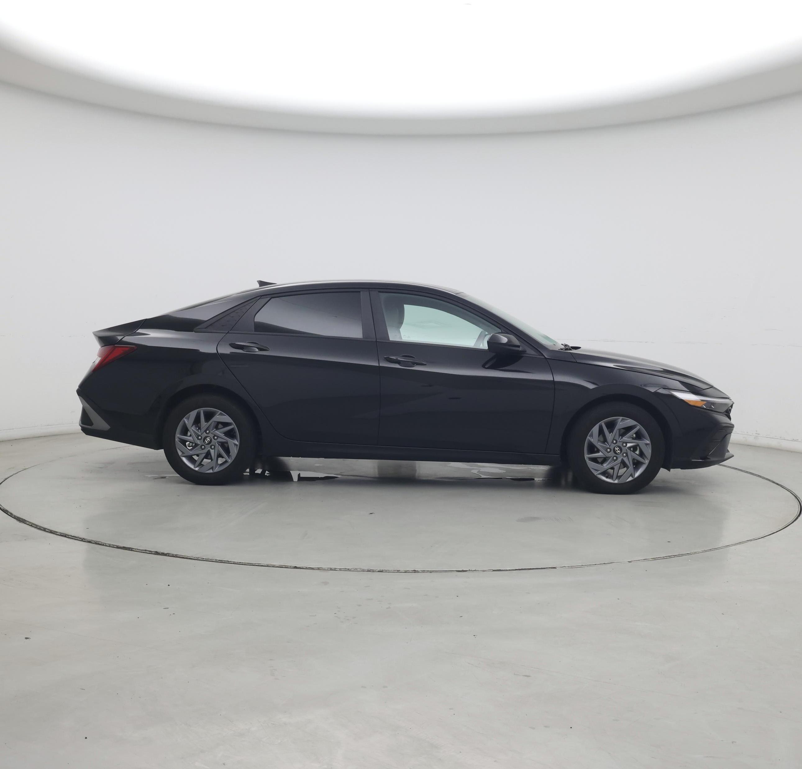 Thumbnail: 2025 Hyundai Elantra - 7