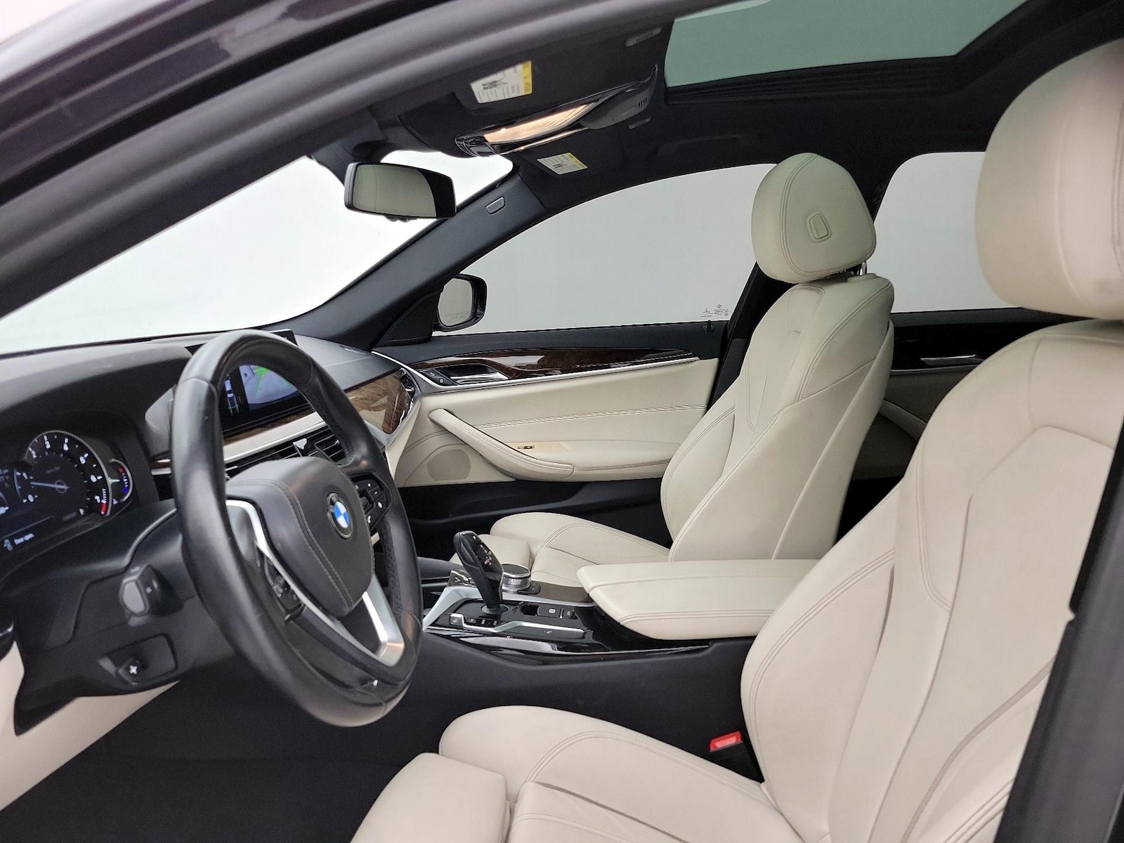 Power Seat(s) & Side Airbags