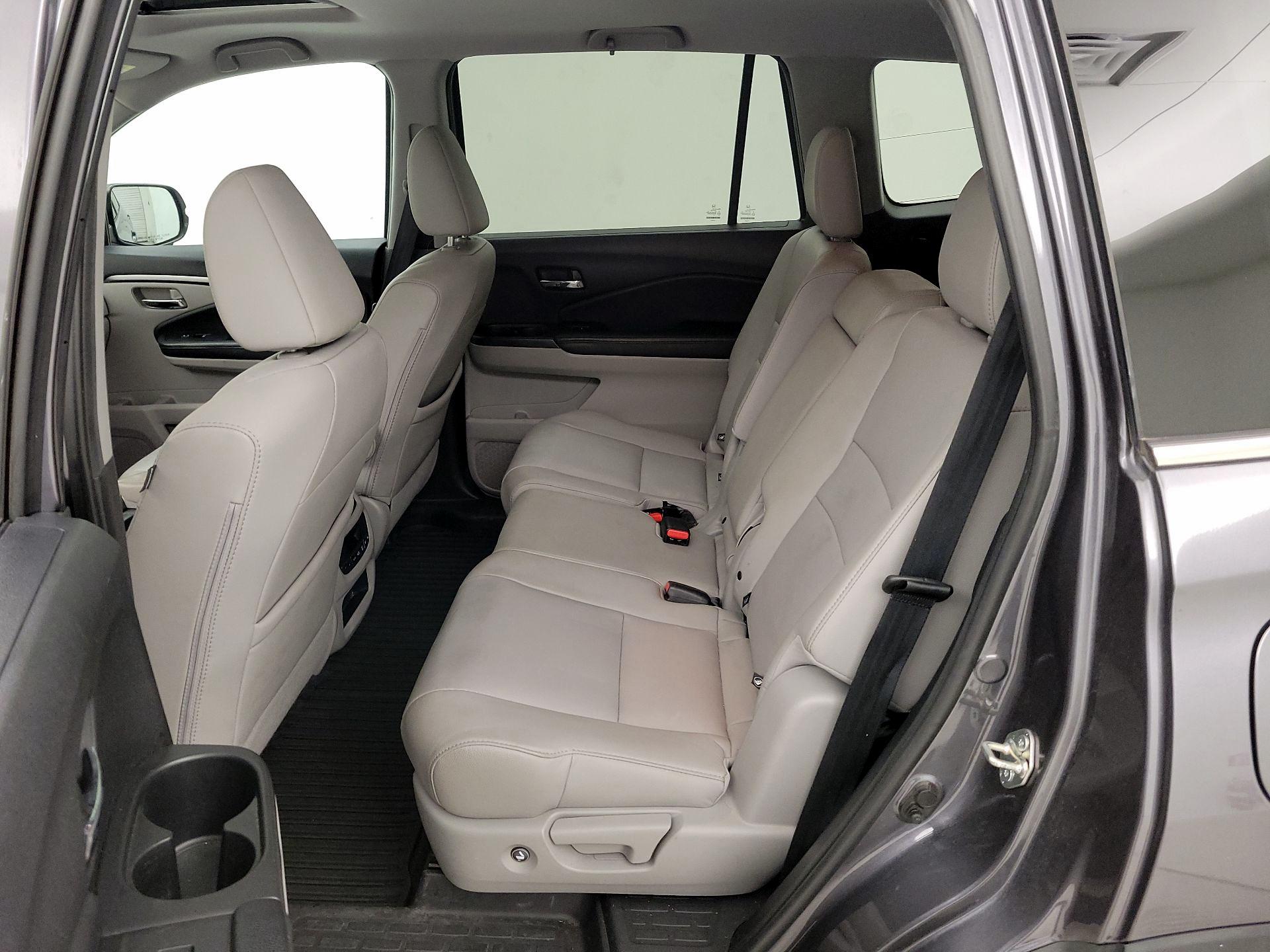 Thumbnail: 2018 Honda Pilot - 20