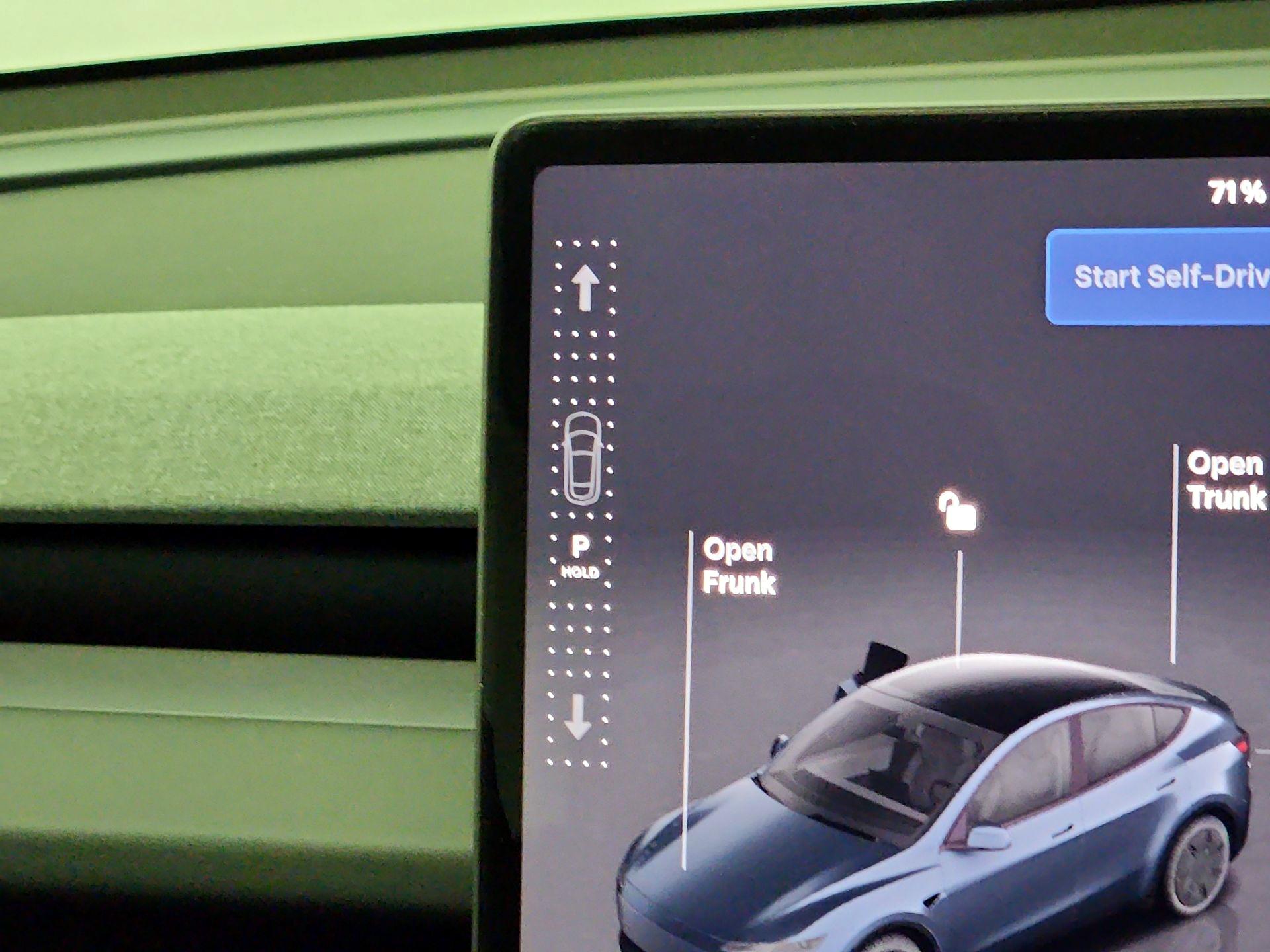 Thumbnail: 2026 Tesla Model Y - 17