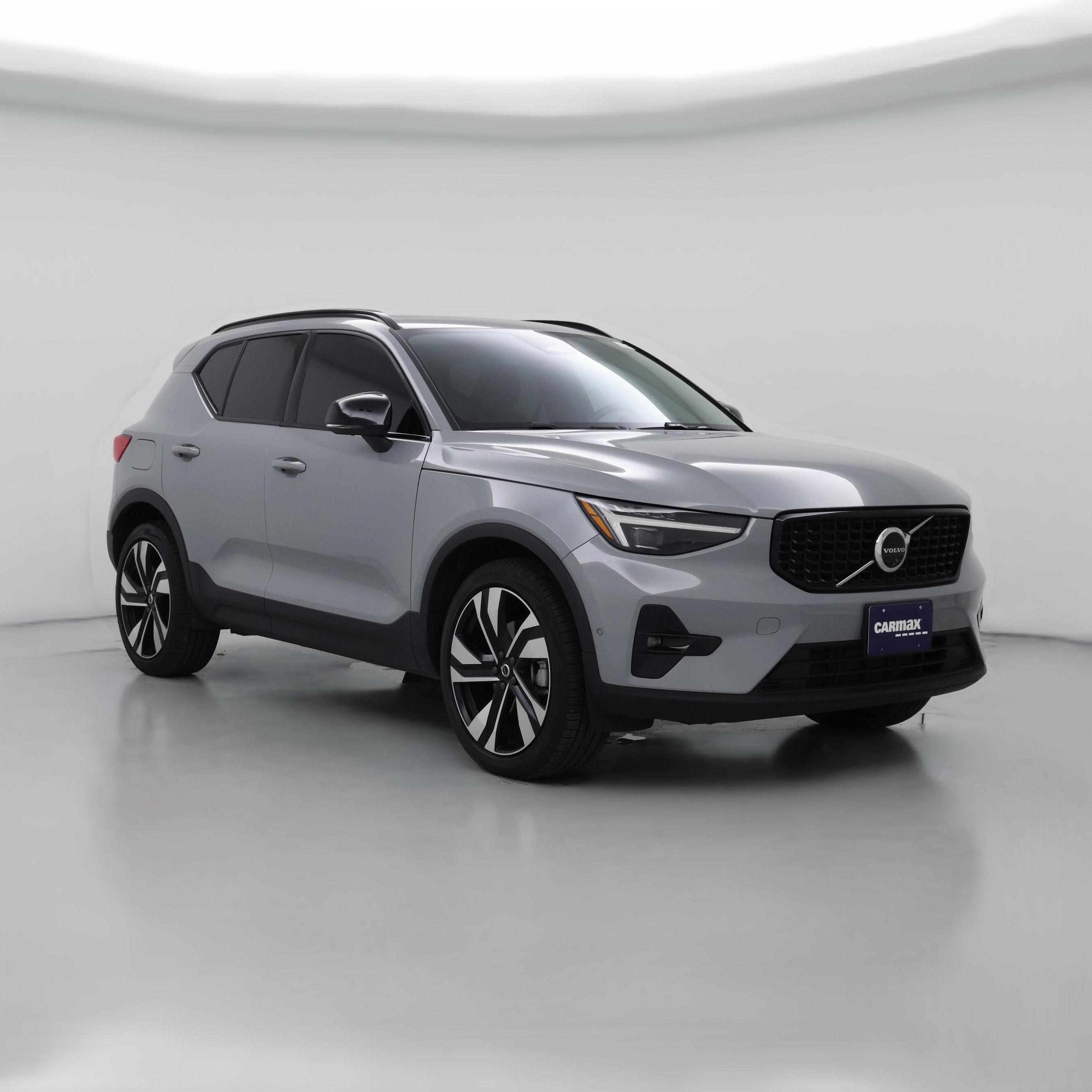 Thumbnail: 2025 Volvo XC40 - 1