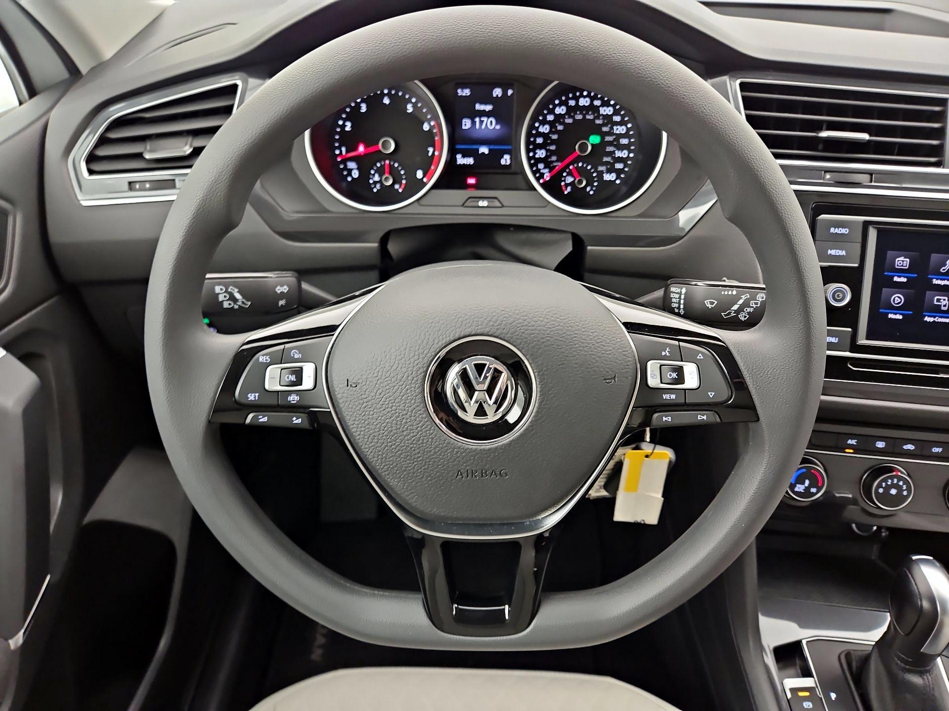 Thumbnail: 2020 Volkswagen Tiguan - 10