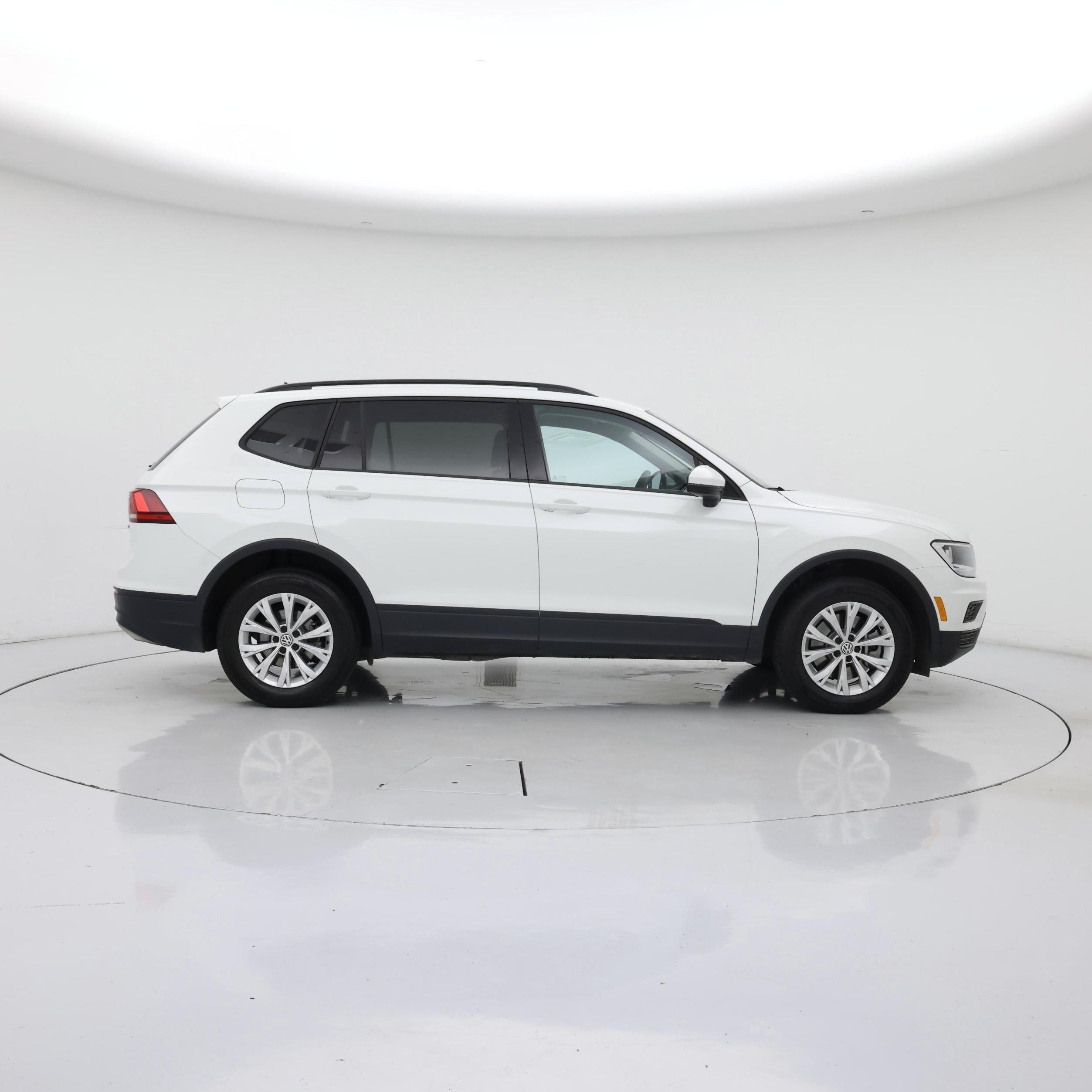 Thumbnail: 2020 Volkswagen Tiguan - 7