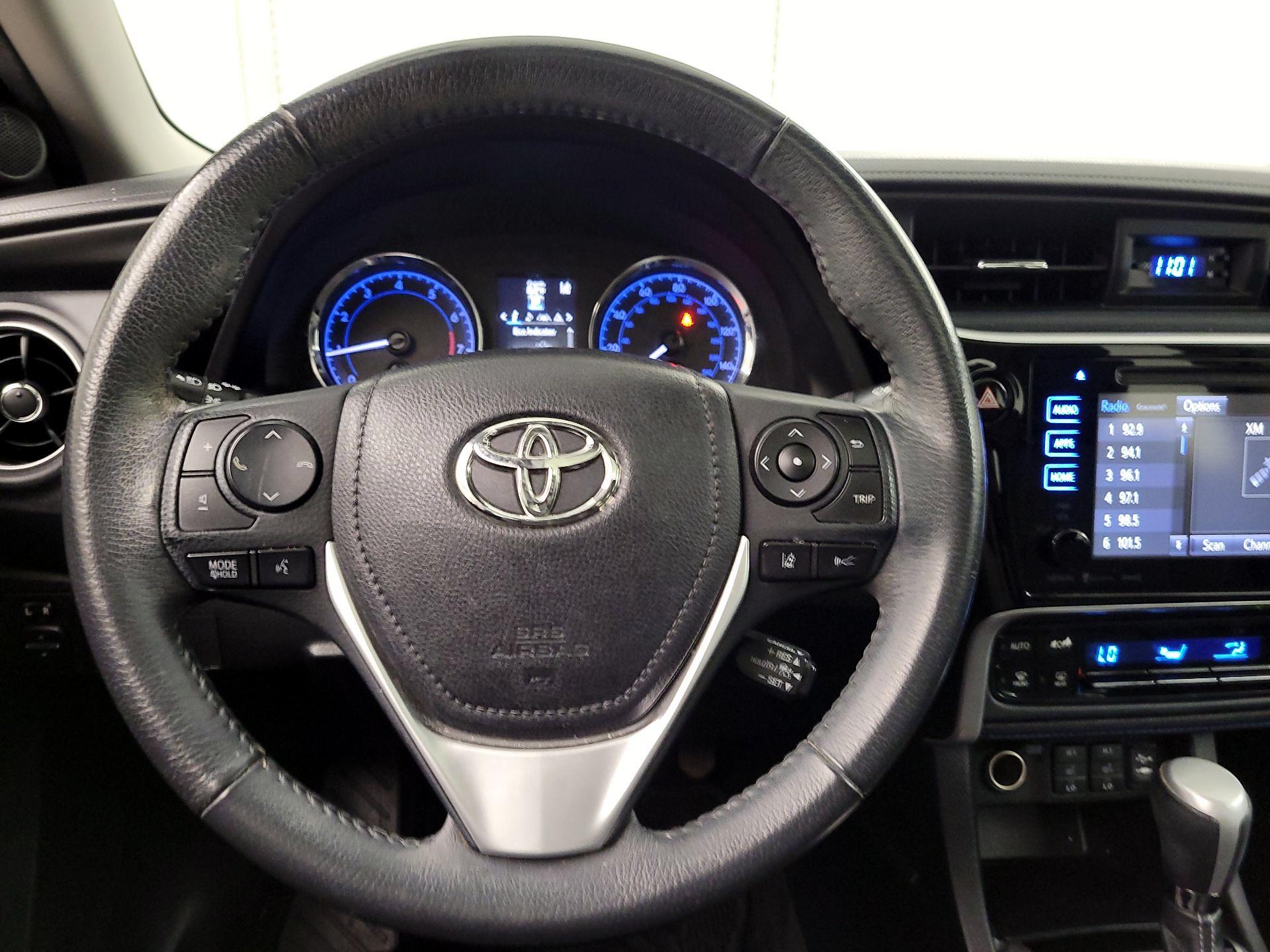 Thumbnail: 2018 Toyota Corolla - 10