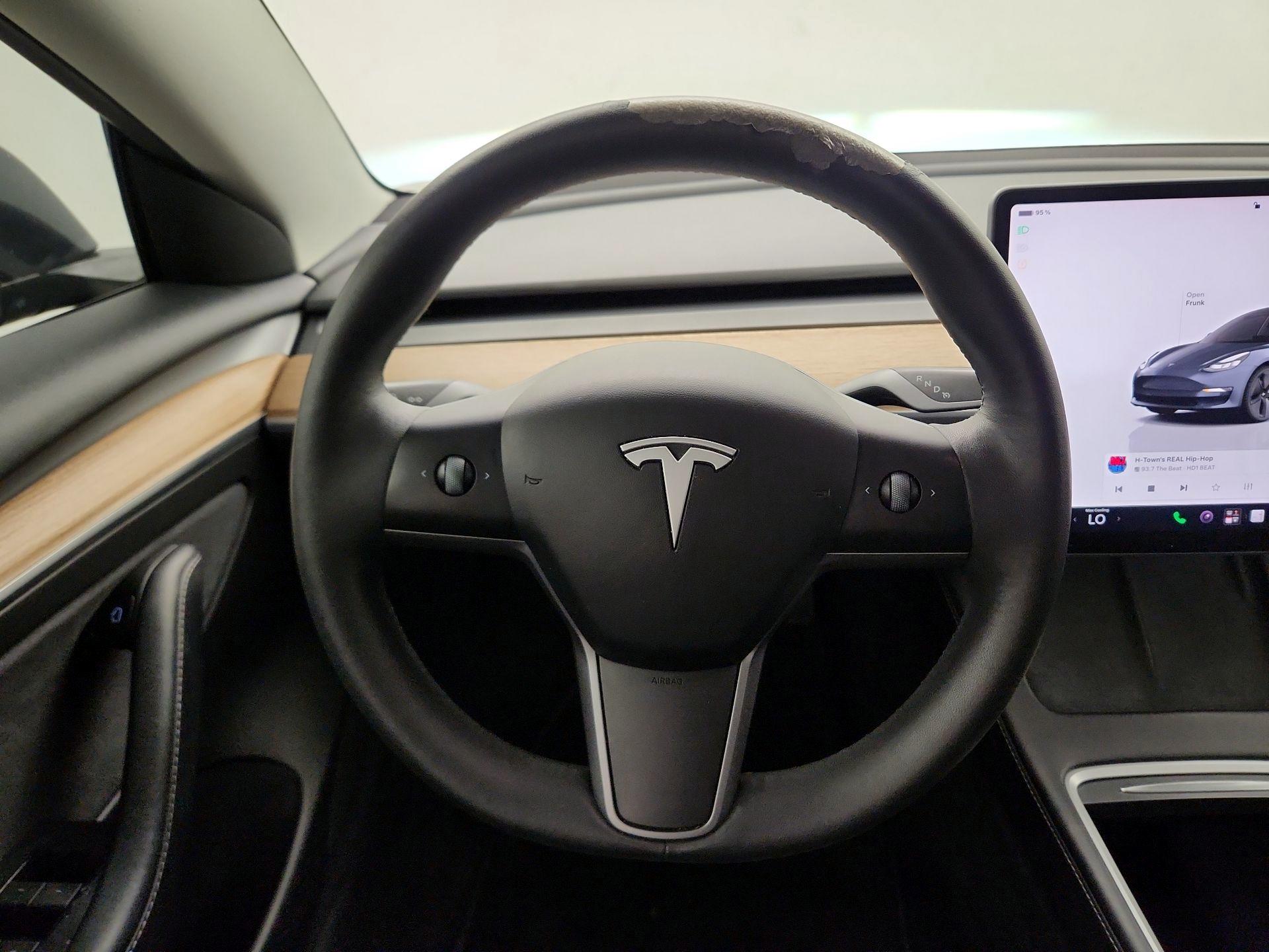 Thumbnail: 2023 Tesla Model 3 - 10