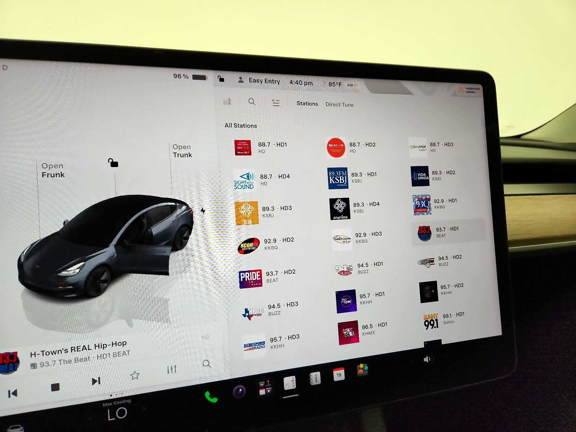 Thumbnail: 2023 Tesla Model 3 - 15