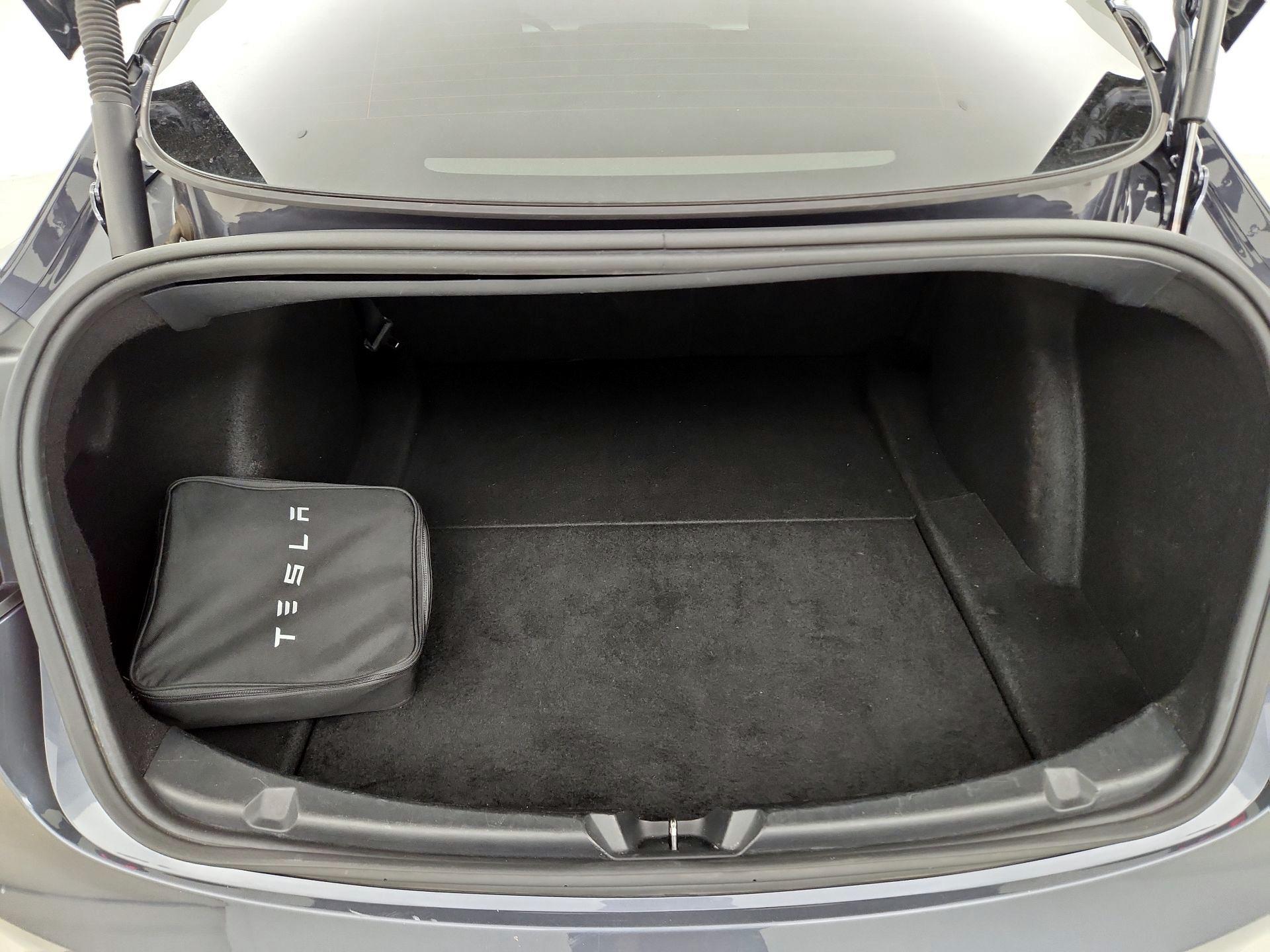 Thumbnail: 2023 Tesla Model 3 - 20
