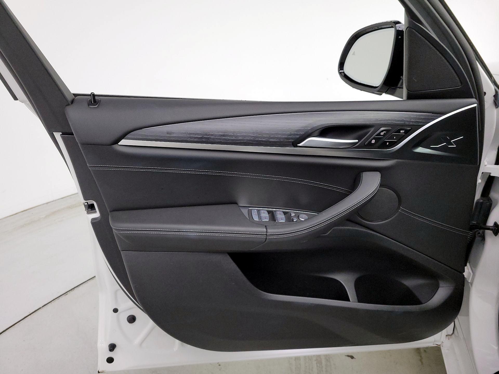 Thumbnail: 2022 BMW X3 - 12