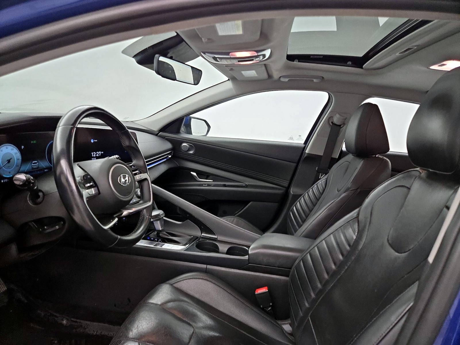 2021 Hyundai Elantra Limited - Photo 21