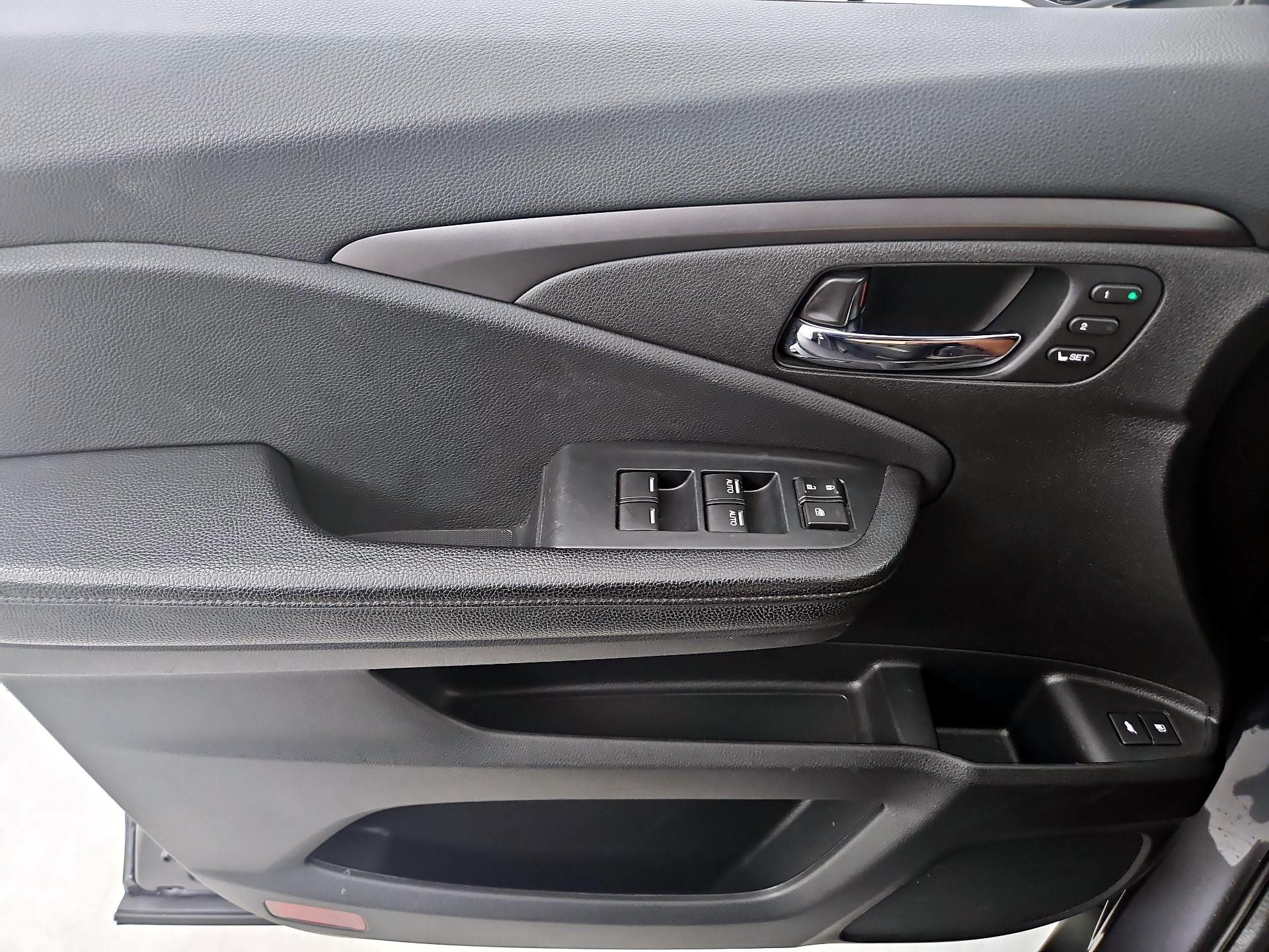 Thumbnail: 2022 Honda Pilot - 10