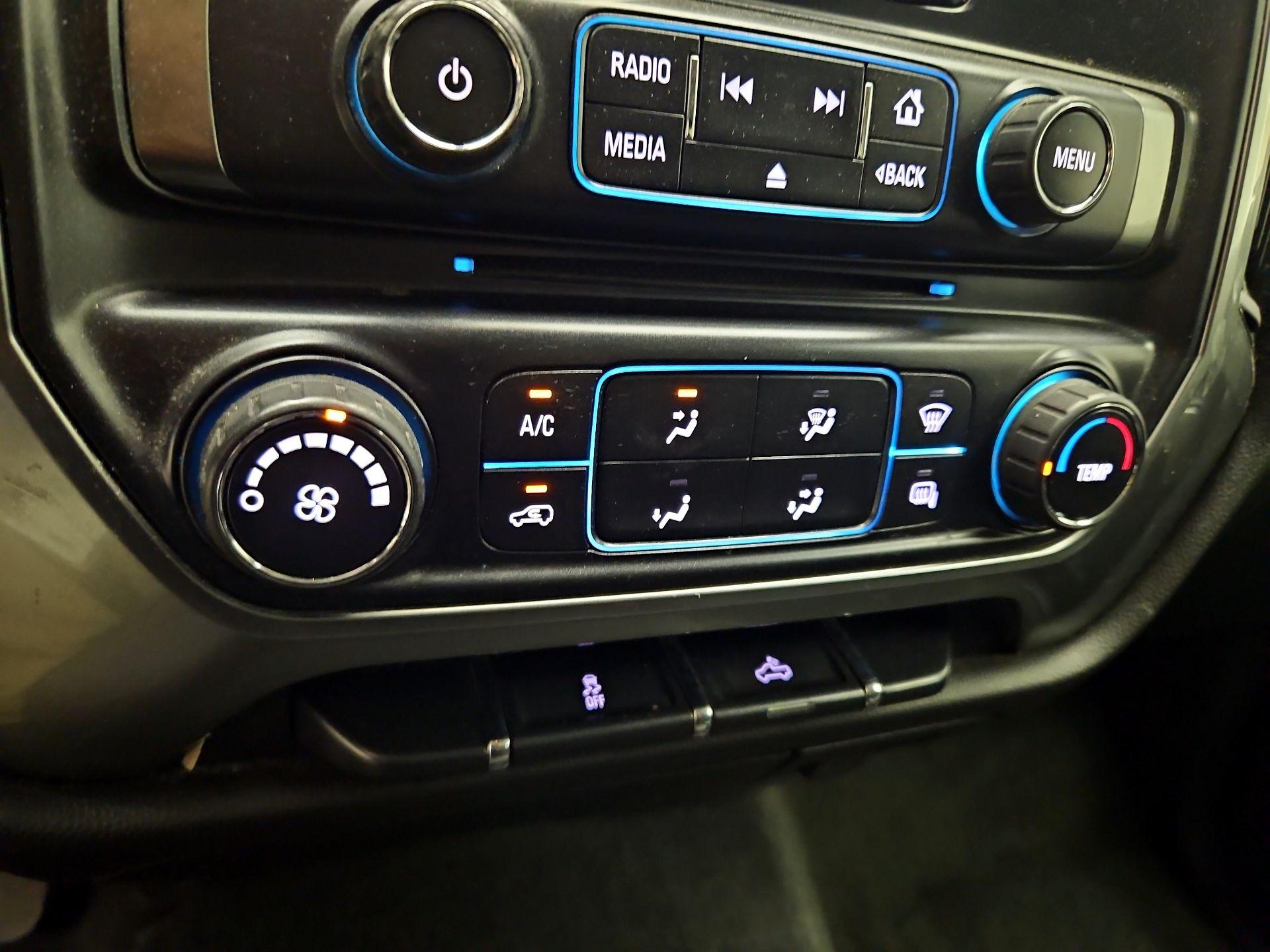 Thumbnail: 2015 Chevrolet Silverado 1500 - 15