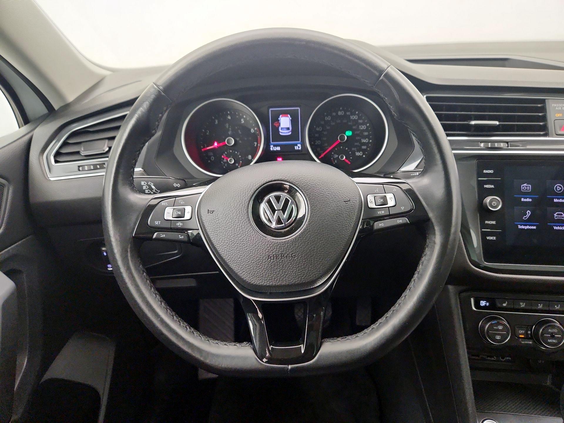 Thumbnail: 2019 Volkswagen Tiguan - 10