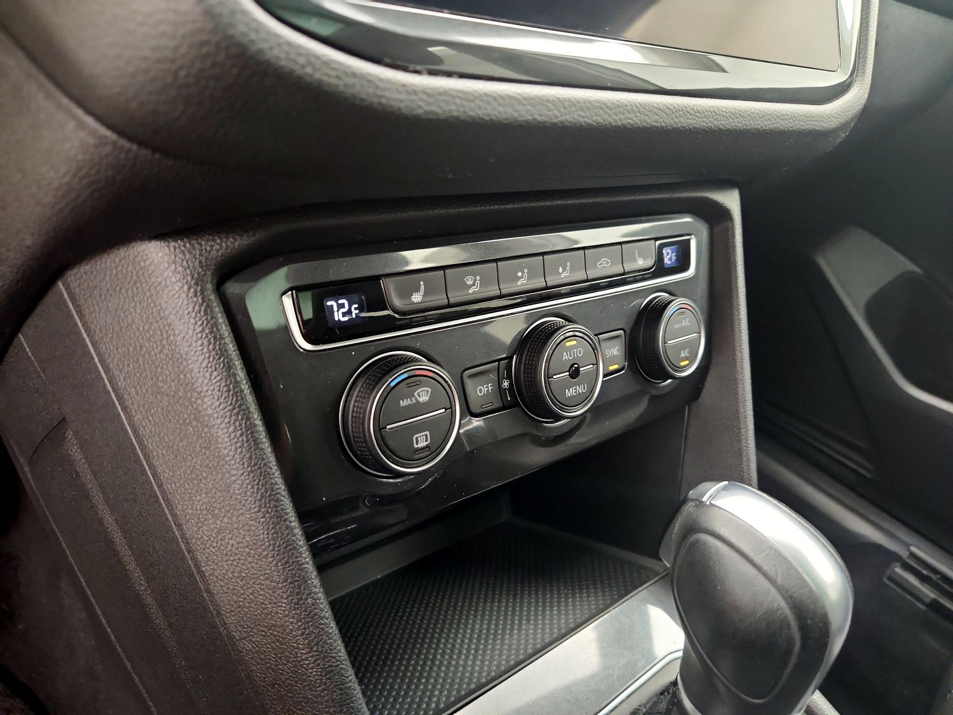 Thumbnail: 2019 Volkswagen Tiguan - 15