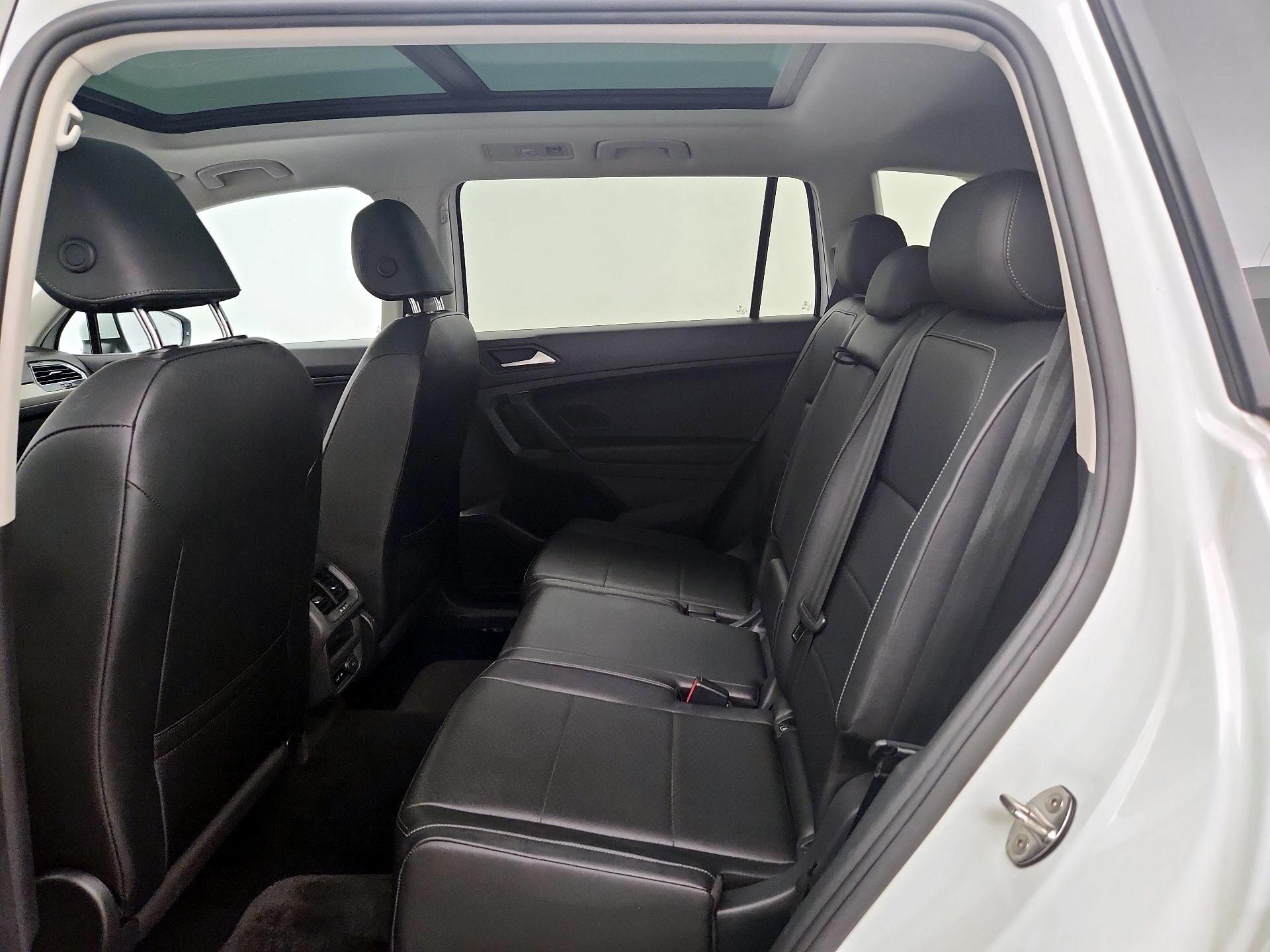 Thumbnail: 2019 Volkswagen Tiguan - 19