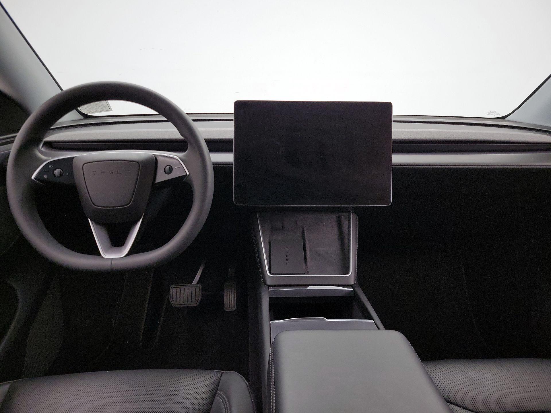 Thumbnail: 2026 Tesla Model Y - 9