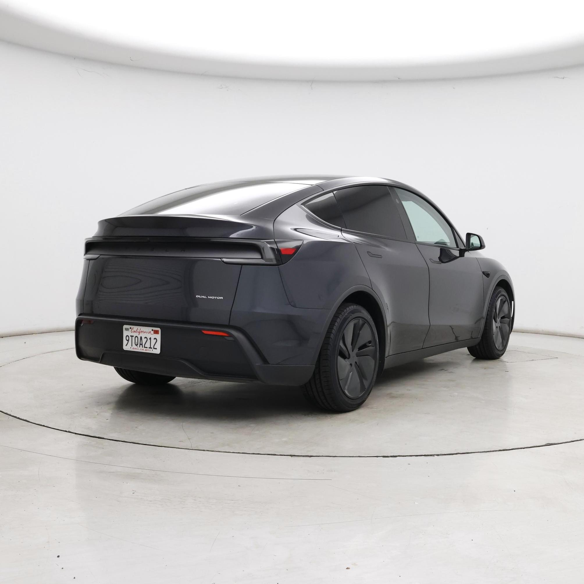 Thumbnail: 2026 Tesla Model Y - 8