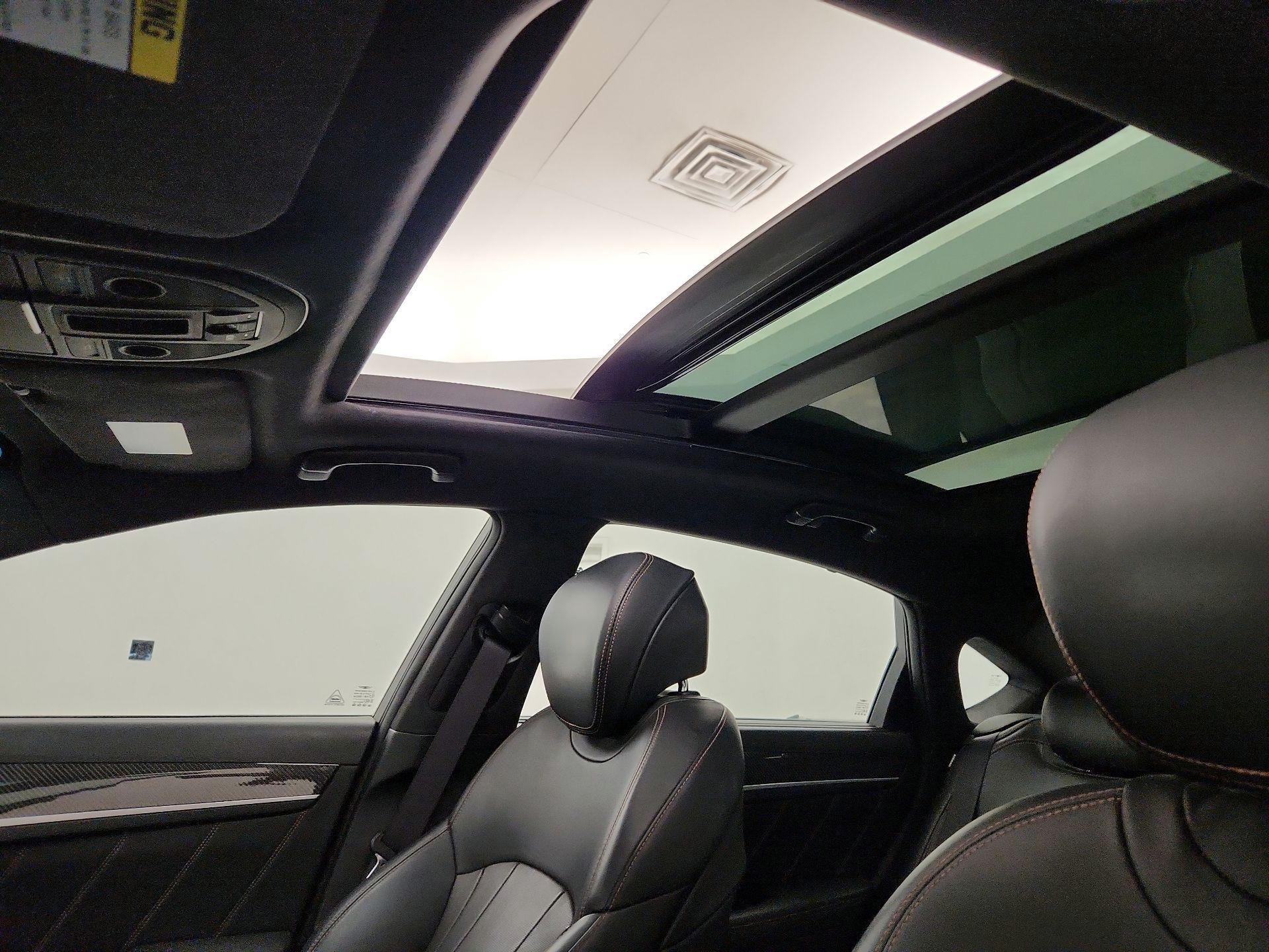 Thumbnail: 2018 Genesis G80 - 20