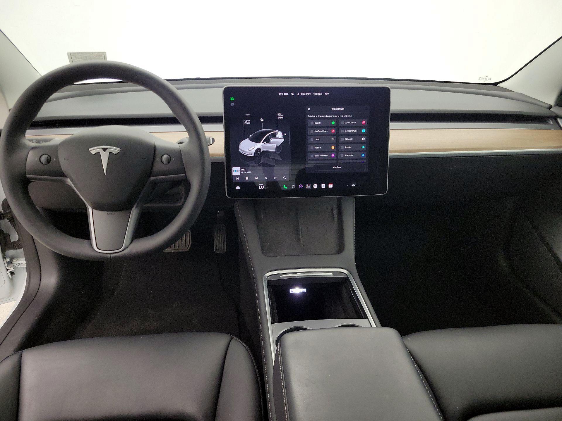 Thumbnail: 2023 Tesla Model 3 - 9