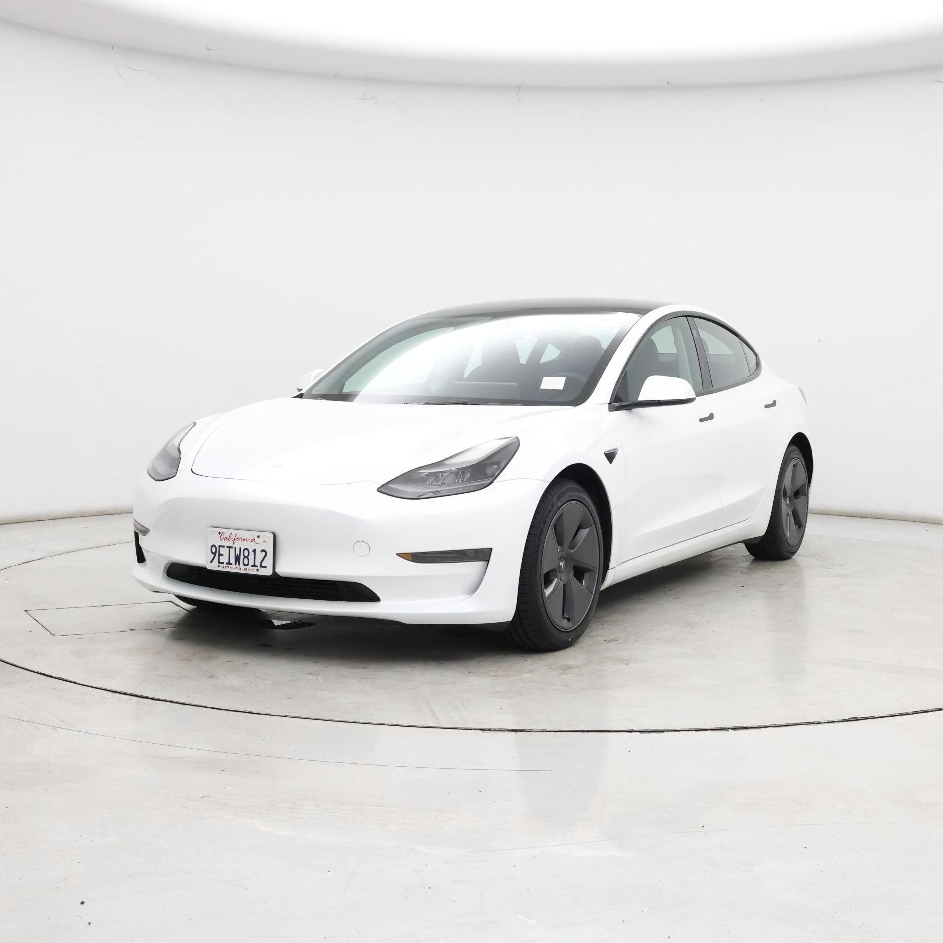 Thumbnail: 2023 Tesla Model 3 - 4