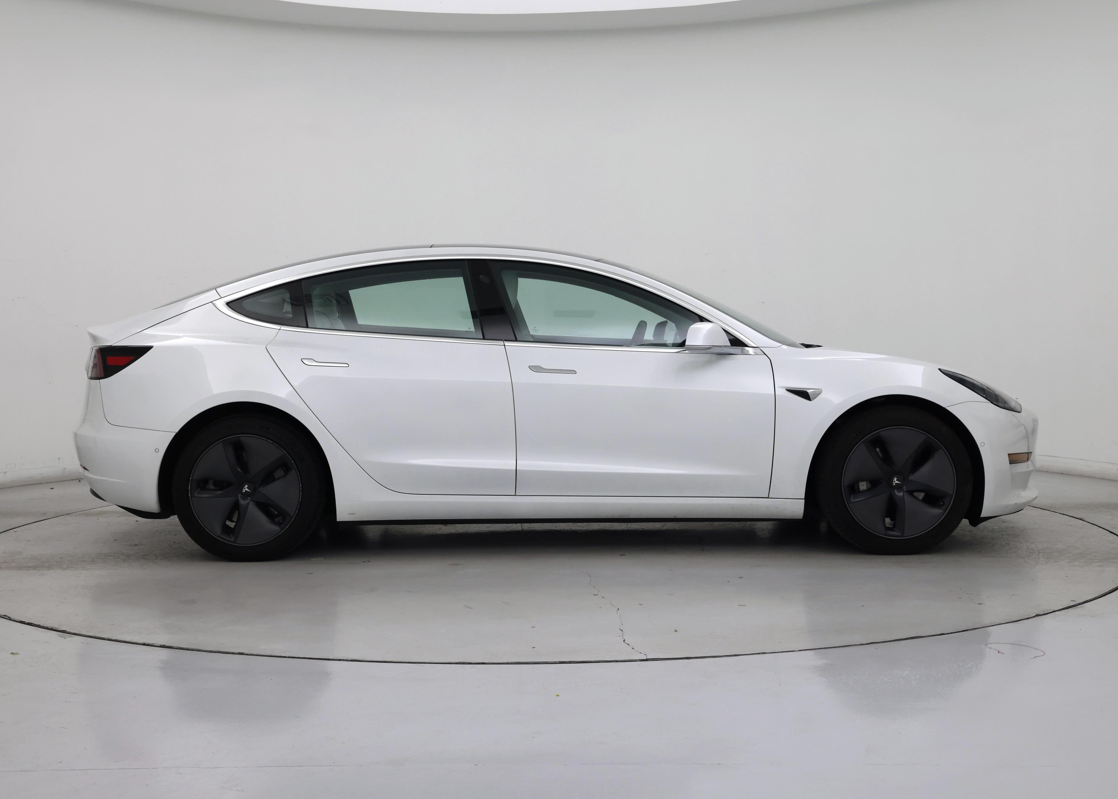 Thumbnail: 2020 Tesla Model 3 - 7