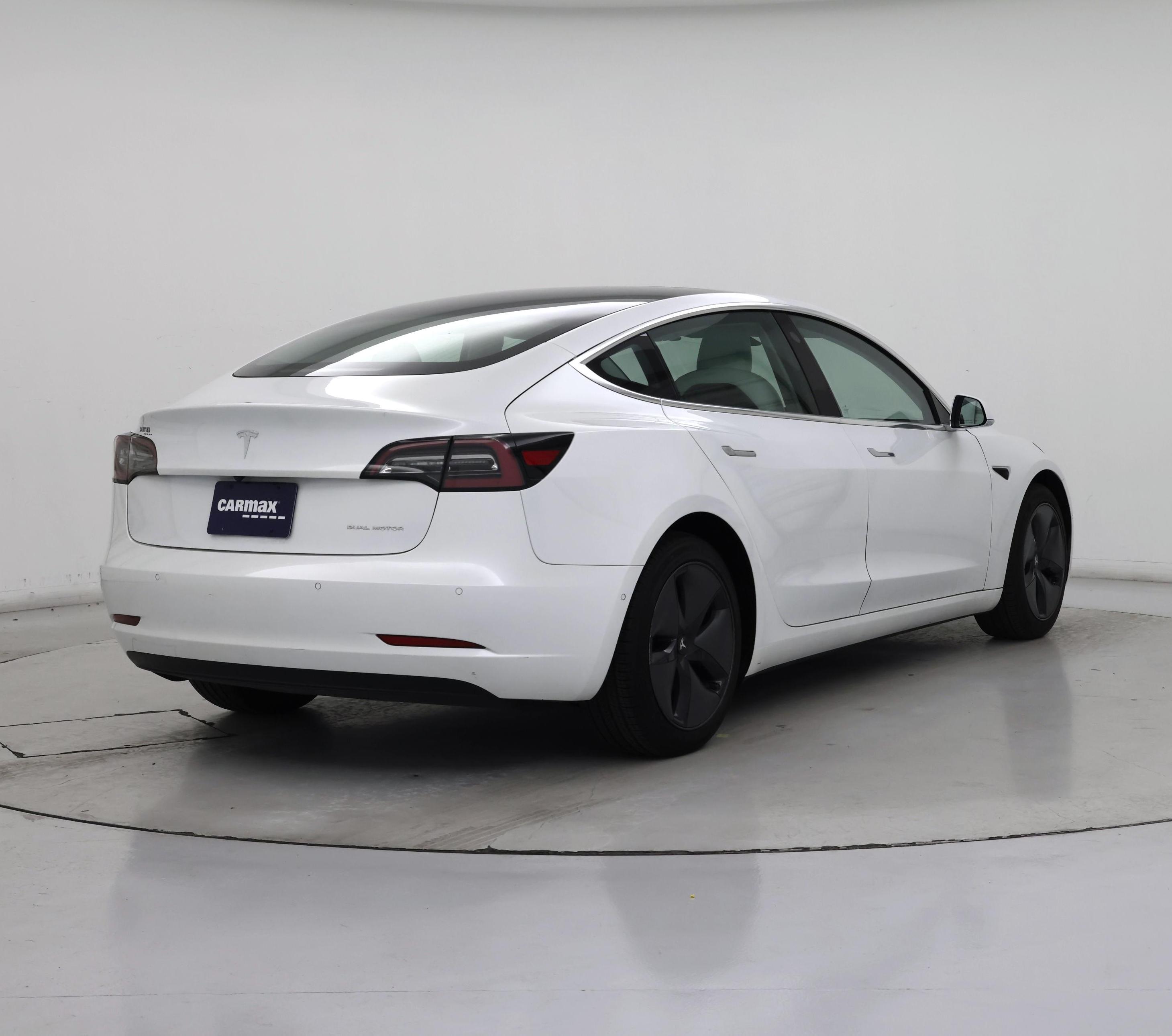Thumbnail: 2020 Tesla Model 3 - 8