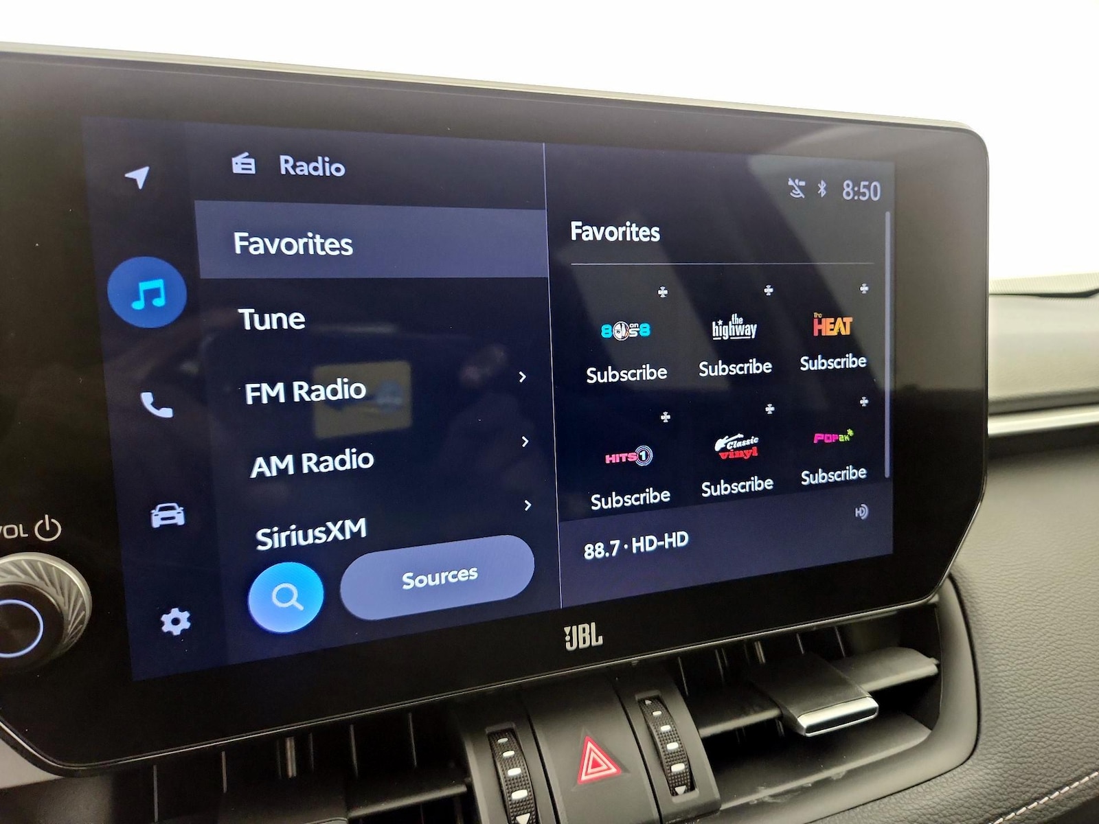 2025 Toyota RAV4 XLE Premium - Photo 16