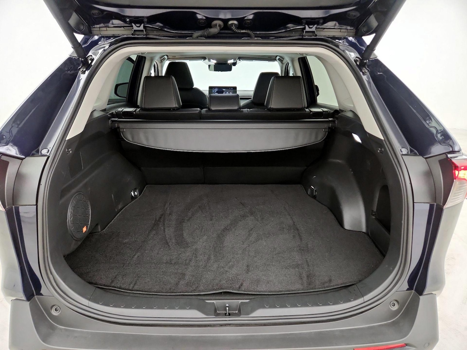 2025 Toyota RAV4 XLE Premium - Photo 22