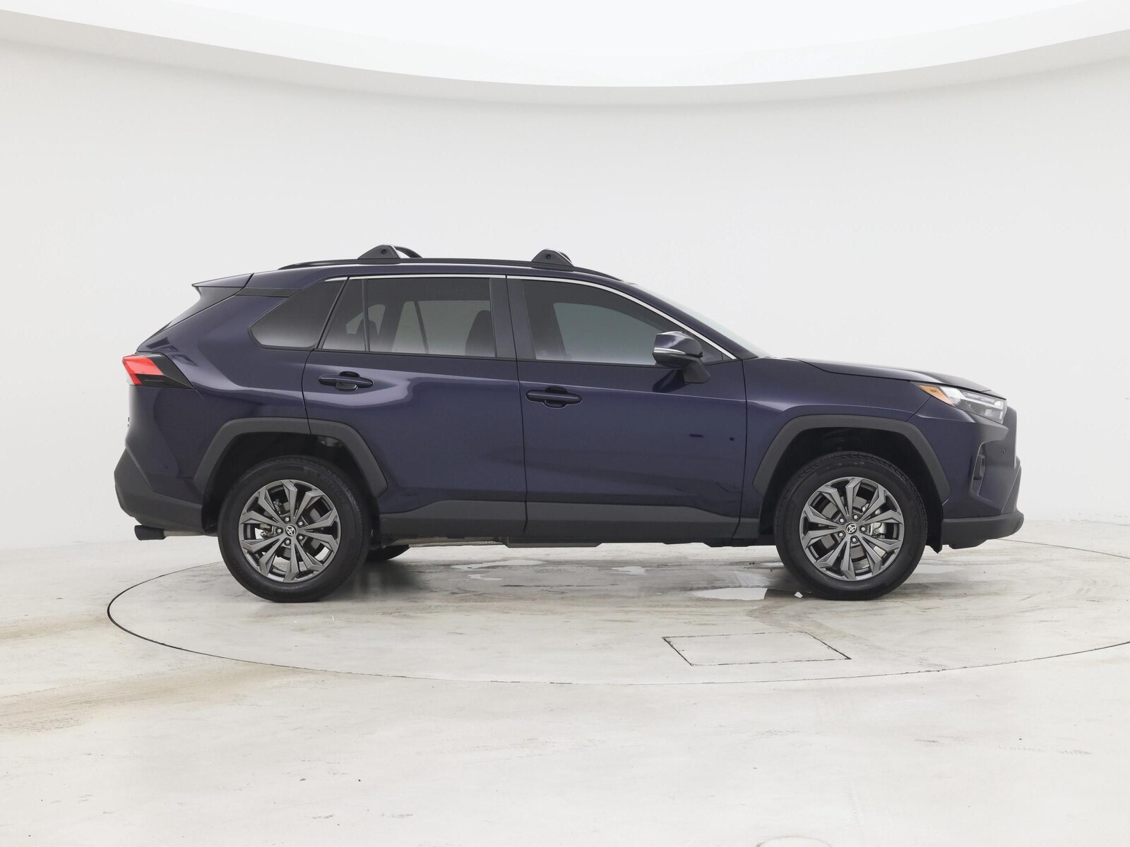 2025 Toyota RAV4 XLE Premium - Photo 8