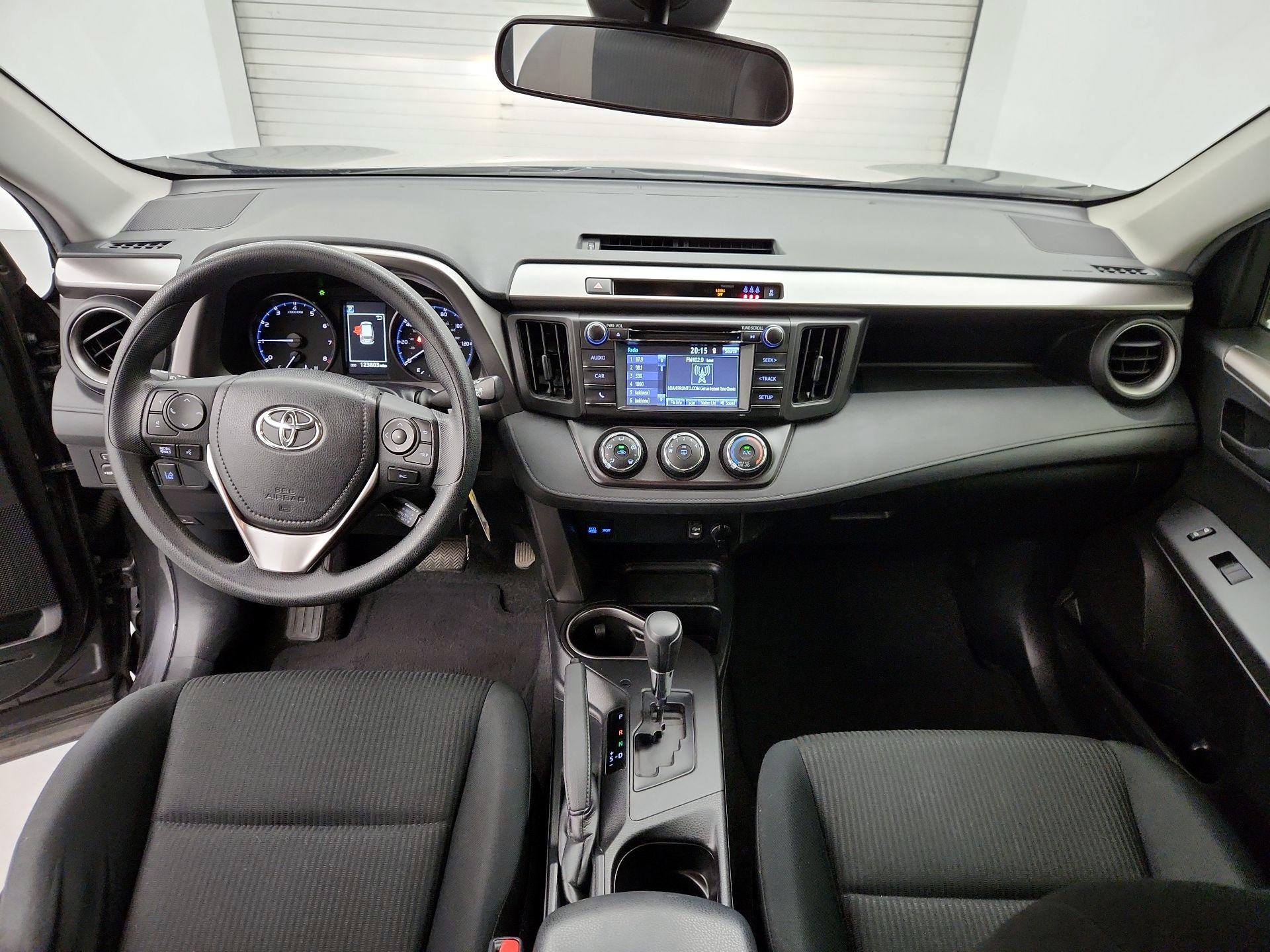 Thumbnail: 2018 Toyota RAV4 - 9